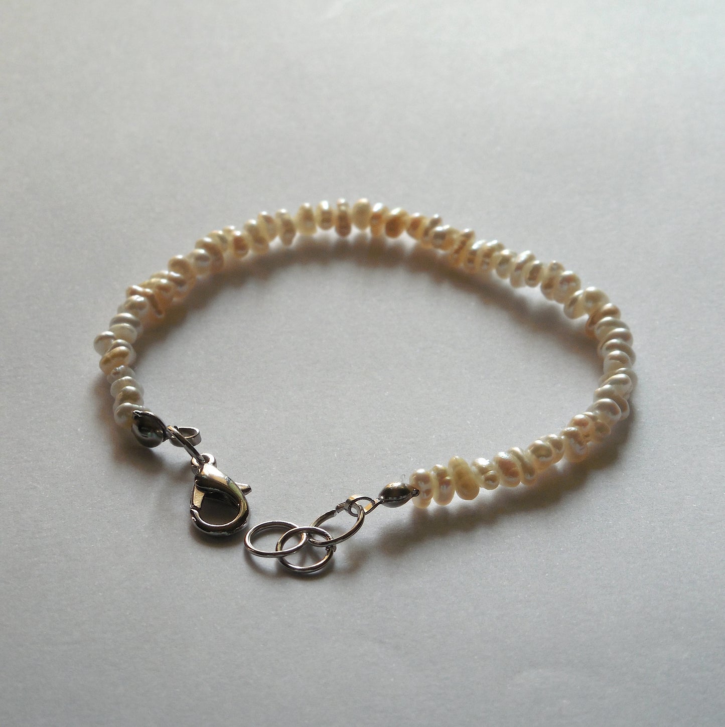 B52 Irregular Pearl Bracelet (Adjustable Length)