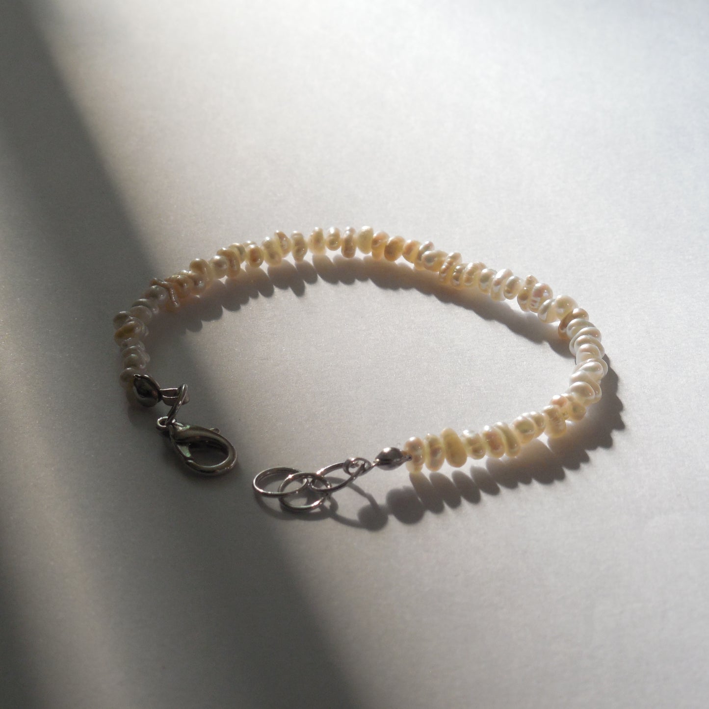 B52 Irregular Pearl Bracelet (Adjustable Length)