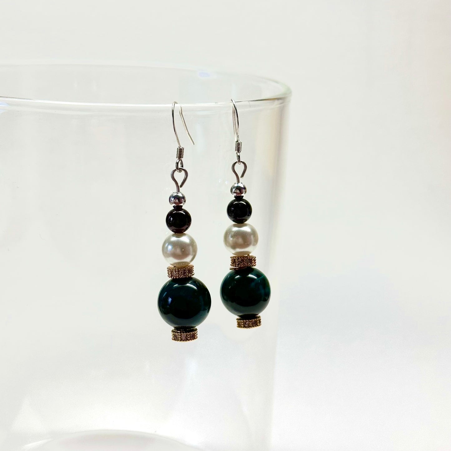 E02 Green Tiger Eye Garnet Pearl Gold Accessories Earring