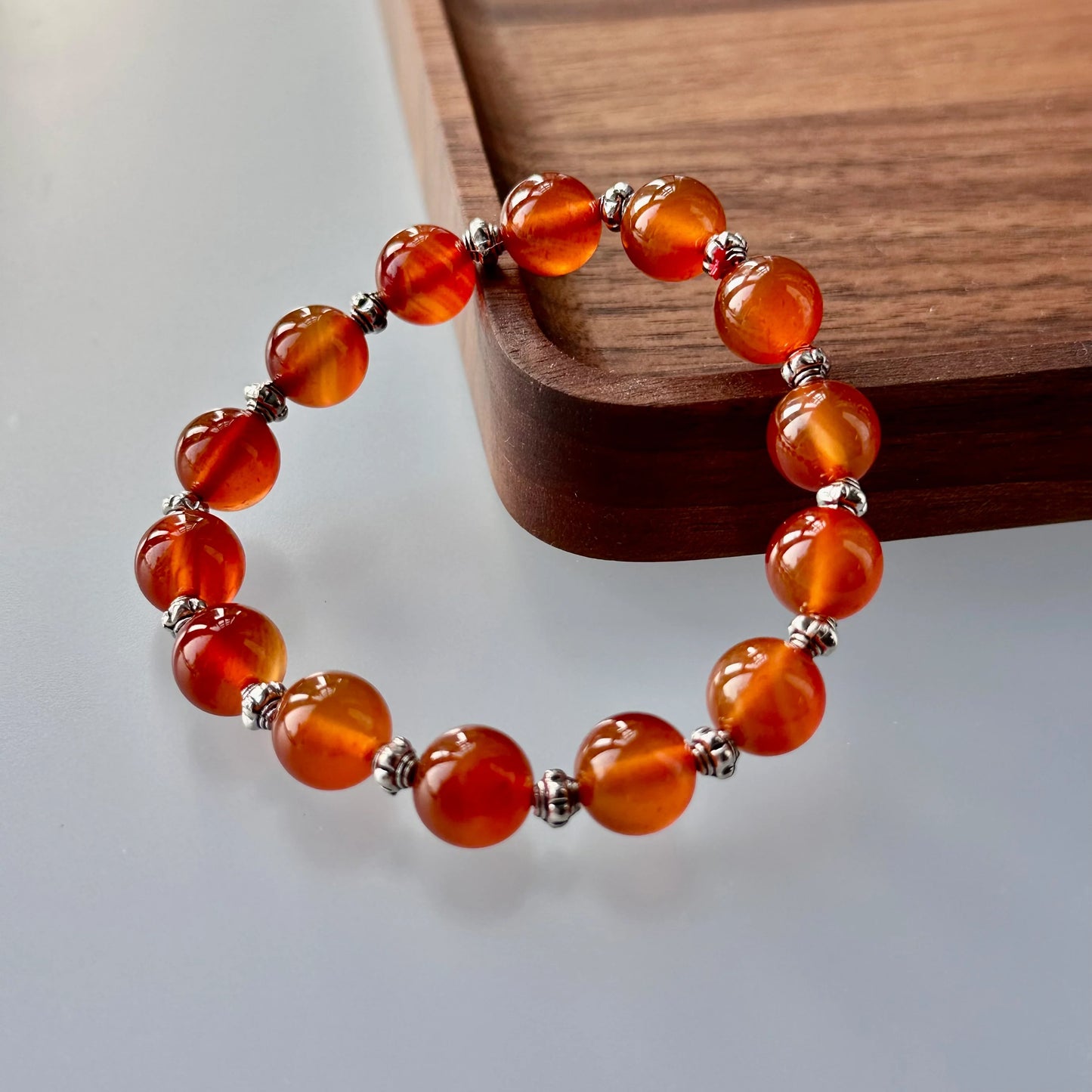 BS07 【Wutongju】Red agate retro silver-plated bracelet