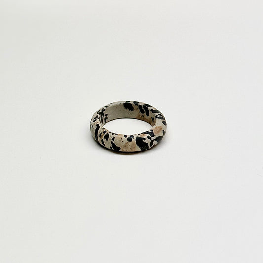 R24 斑點碧玉介指戒指 Dalmatian Jasper Ring (可配925銀頸鏈項鏈)