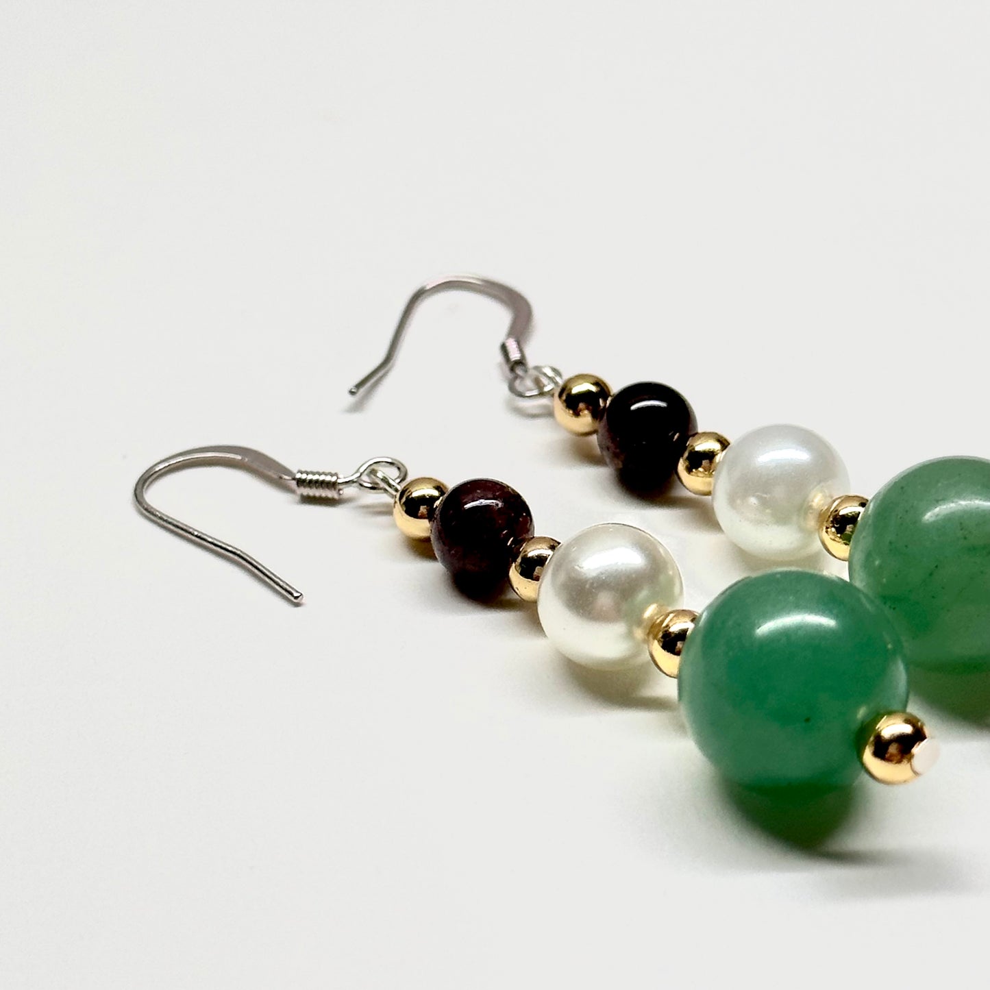 E23 Green Aventurine Garnet Earring