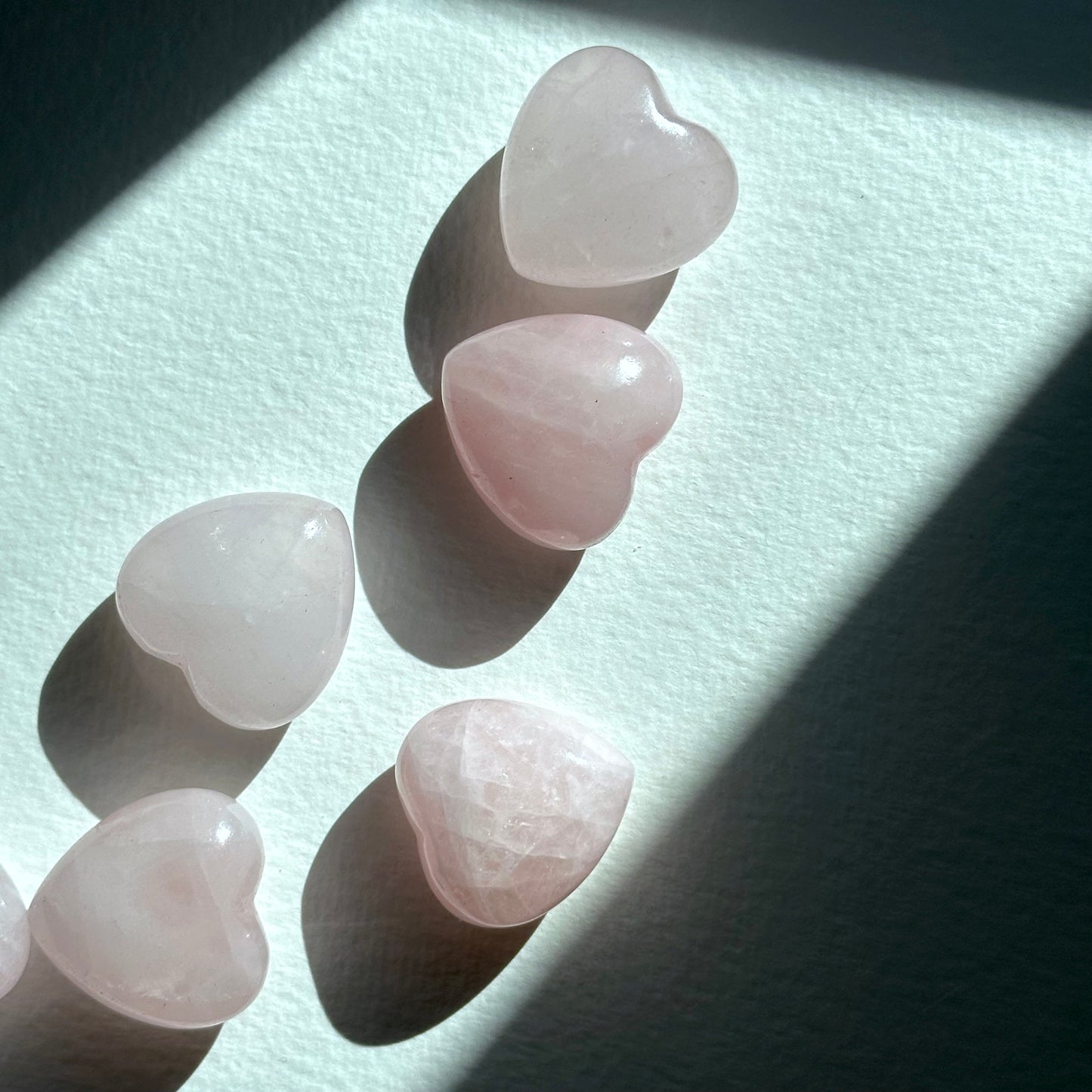 TS4【Love Stone】Pink Quartz Arch Heart Shape Cute Healing Device Decoration Object Holder for Office or Home
