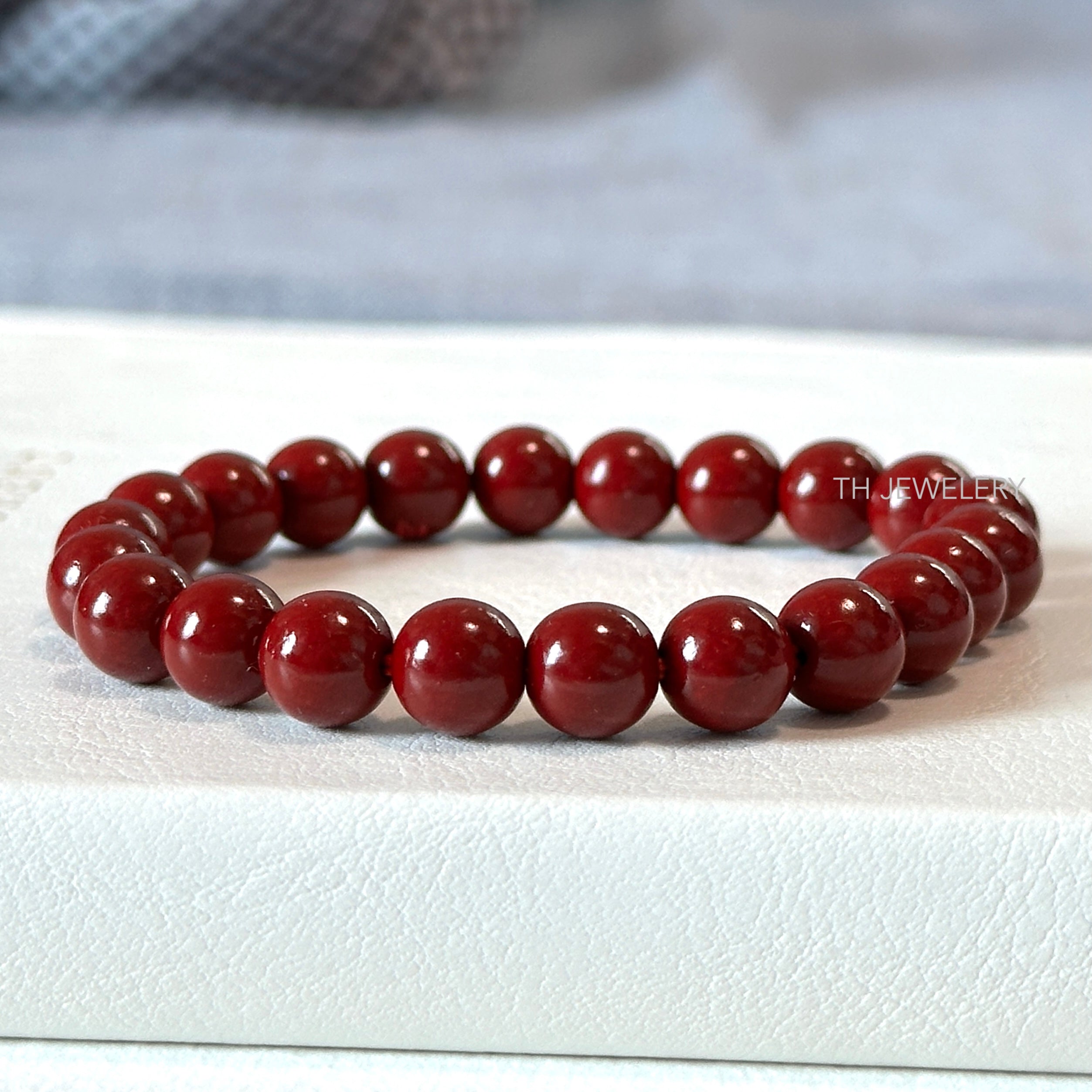 硃砂全攻略｜化太歲、驅邪避煞：功效與禁忌，真假辨識、佩戴方式、淨化保養全攻略