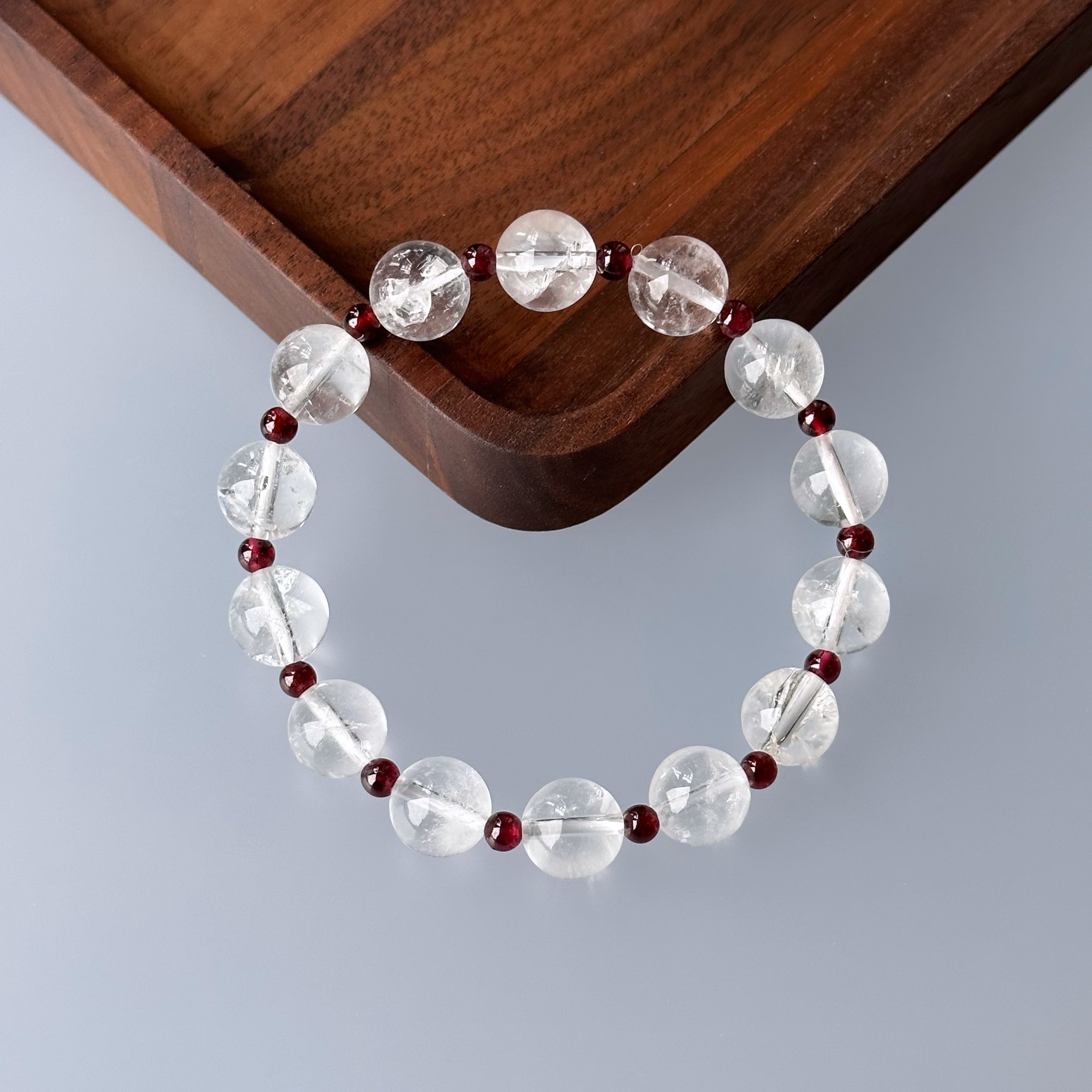 BS01 White Crystal Garnet Bracelet