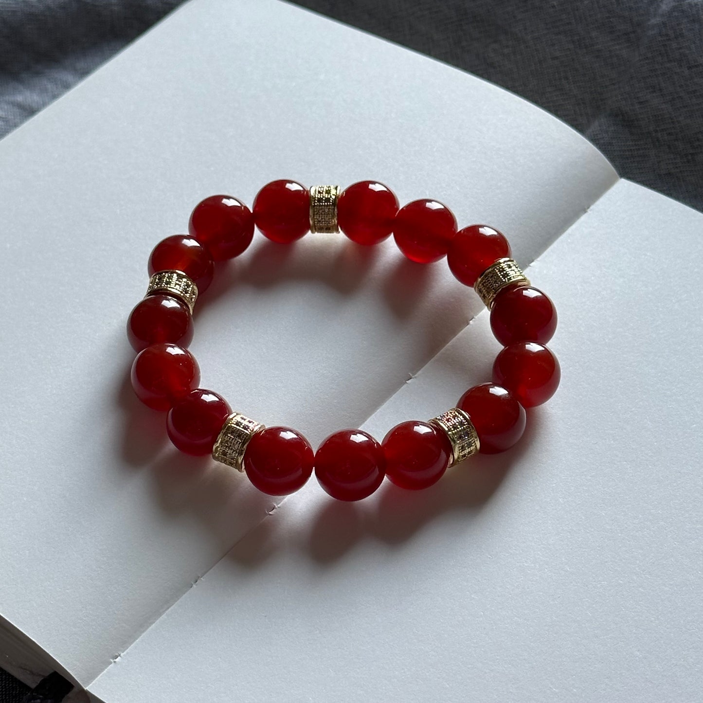 BS59 紅瑪瑙金配飾手鏈手串 Red Agate Gold Accessories Bracelet