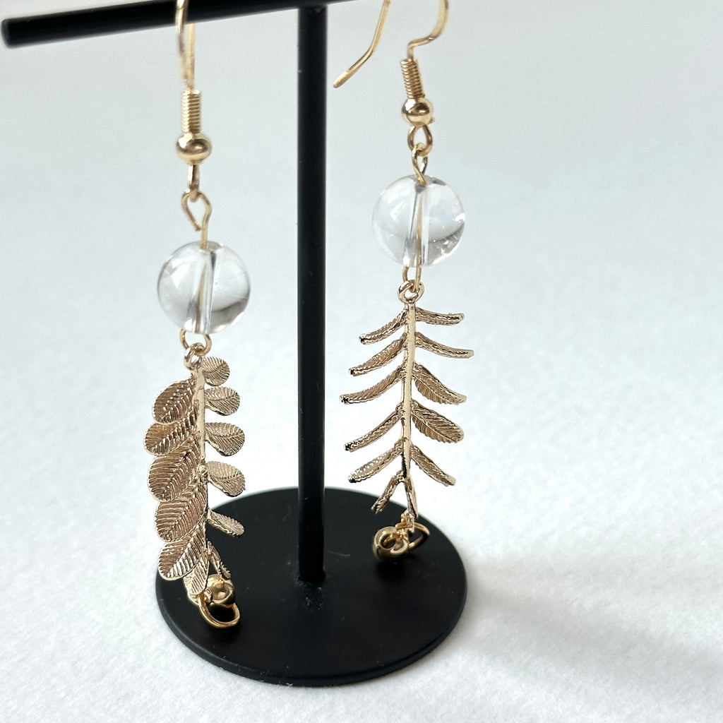 E29 [Glass meteorite] Libyan gold meteorite gold-plated earrings