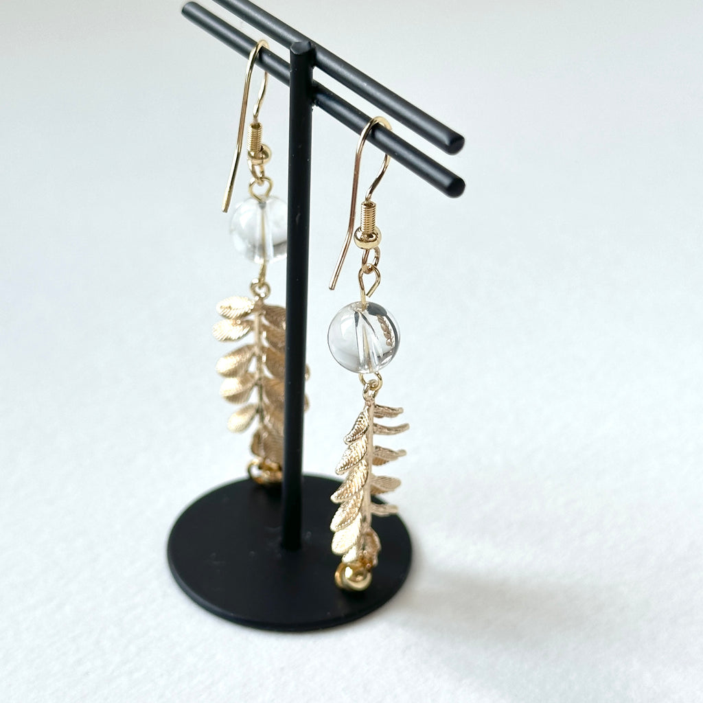 E29 [Glass meteorite] Libyan gold meteorite gold-plated earrings