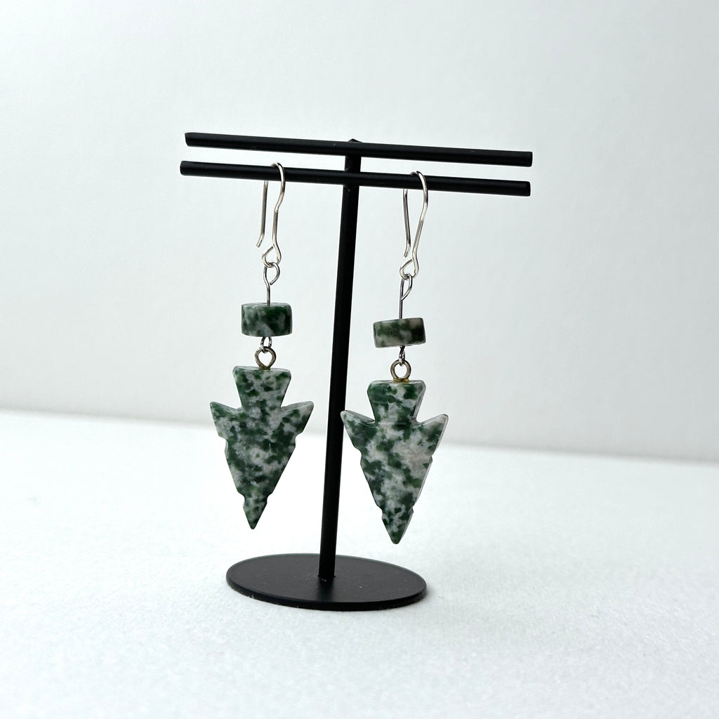 E29 [Glass meteorite] Libyan gold meteorite gold-plated earrings