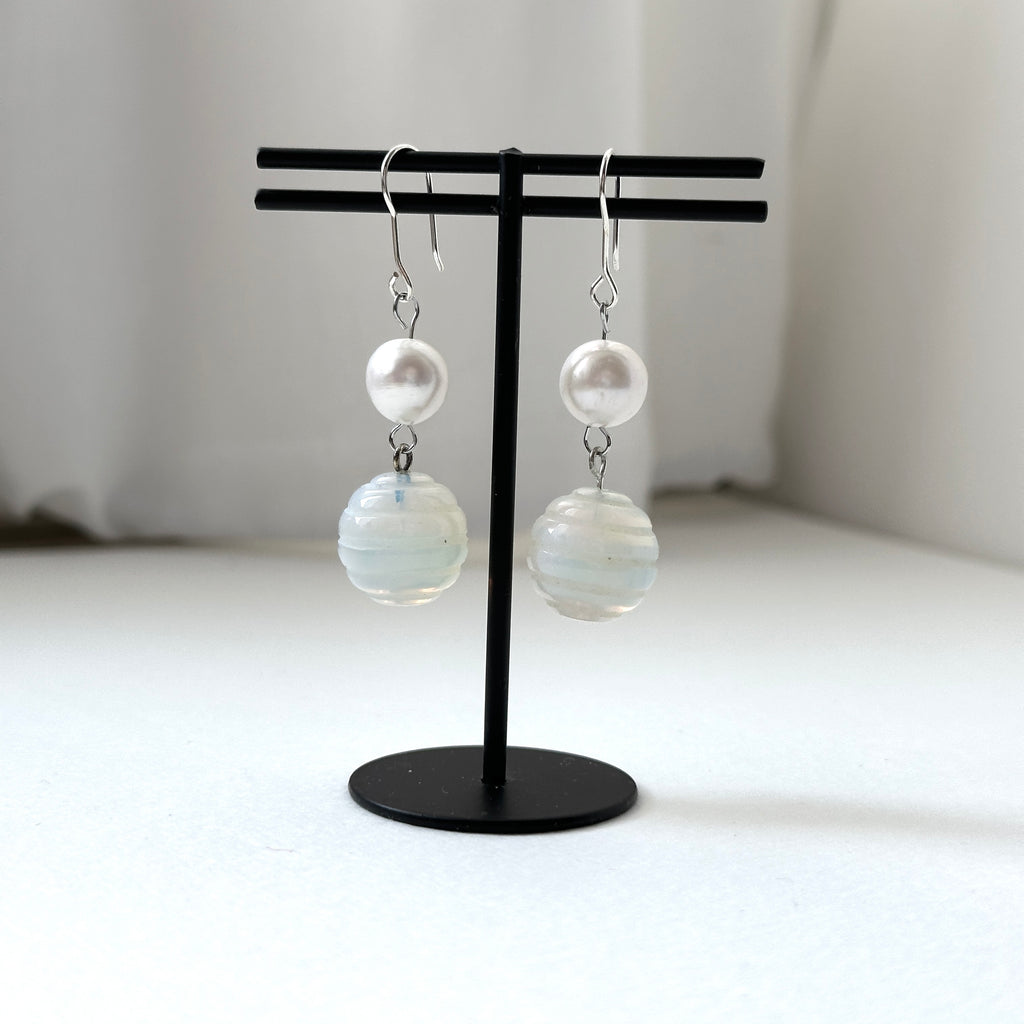 E40【天秤天蠍座|10月】蛋白石|圓球|淡水珍珠|耳環