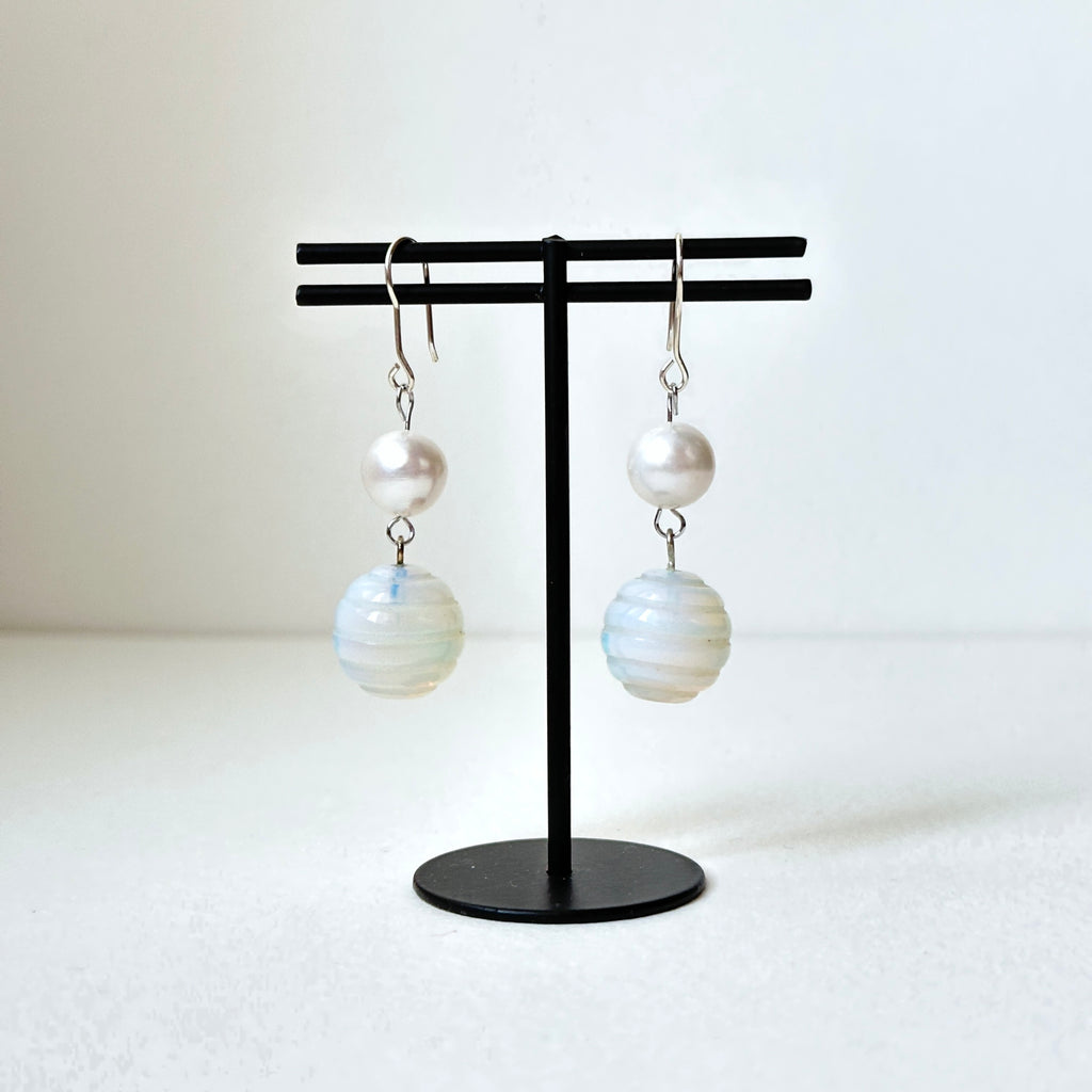 E40【天秤天蠍座|10月】蛋白石|圓球|淡水珍珠|耳環