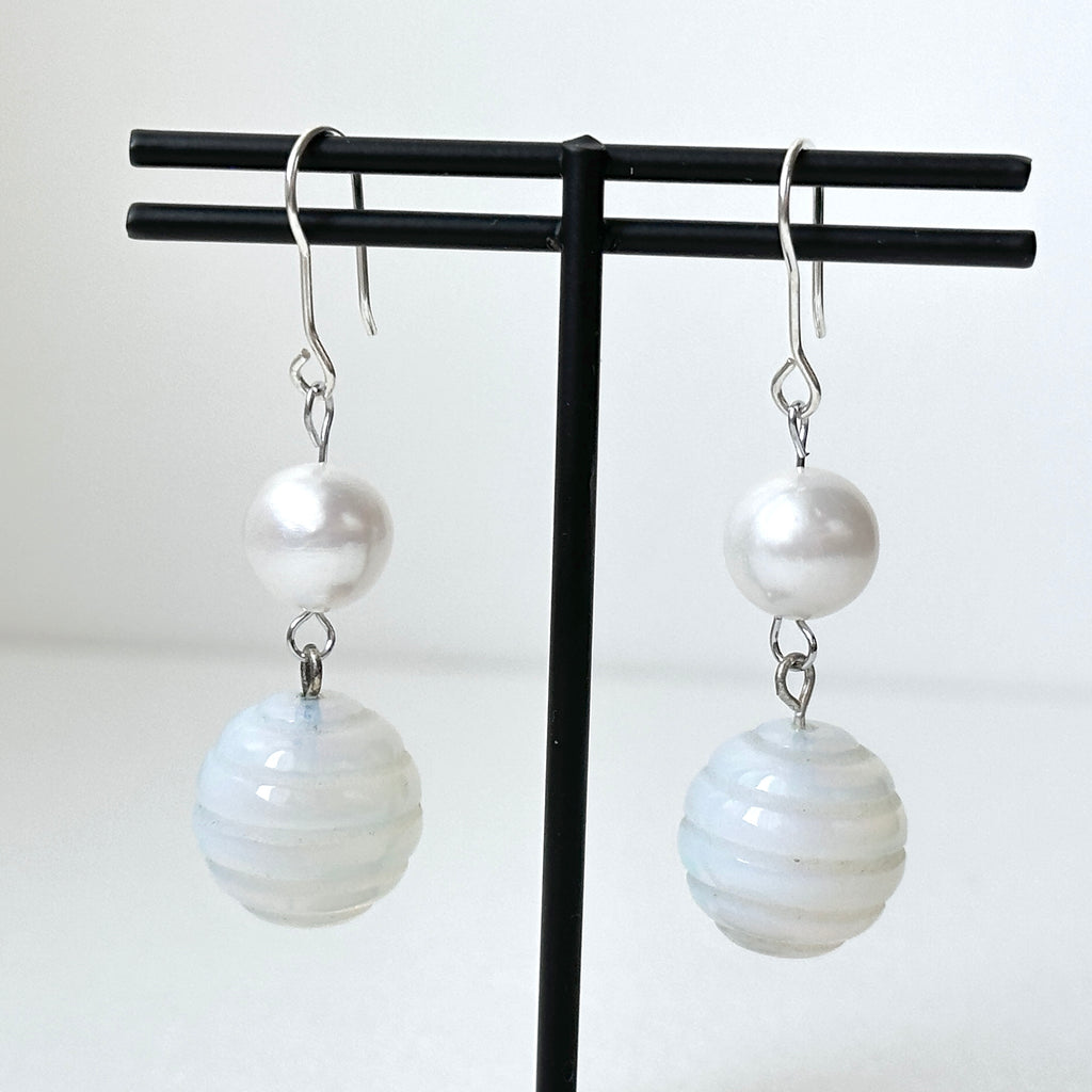 E40【天秤天蠍座|10月】蛋白石|圓球|淡水珍珠|耳環