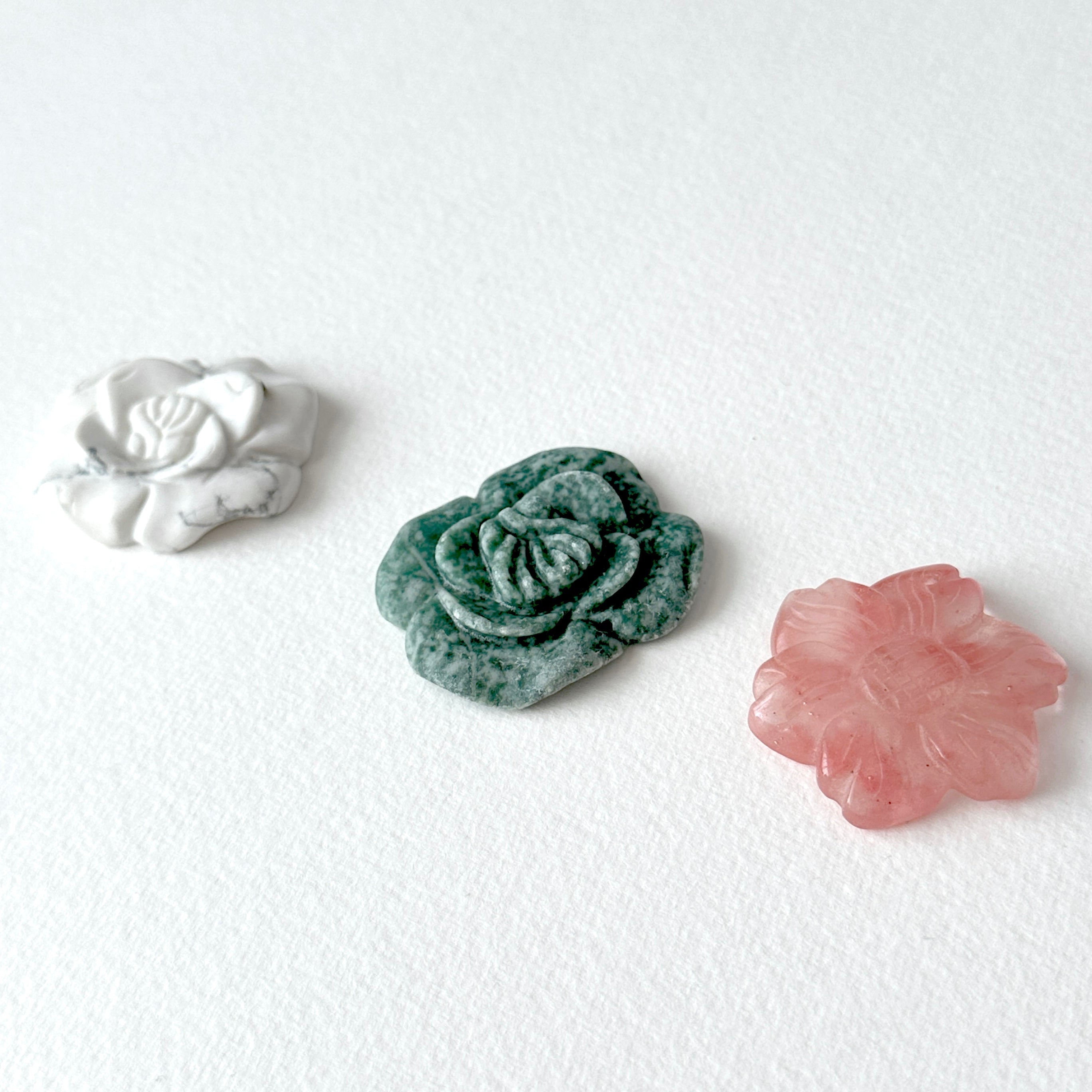 TS48【Raw Stone】White Turquoise Green Dotted Cherry Quartz Carved Decoration