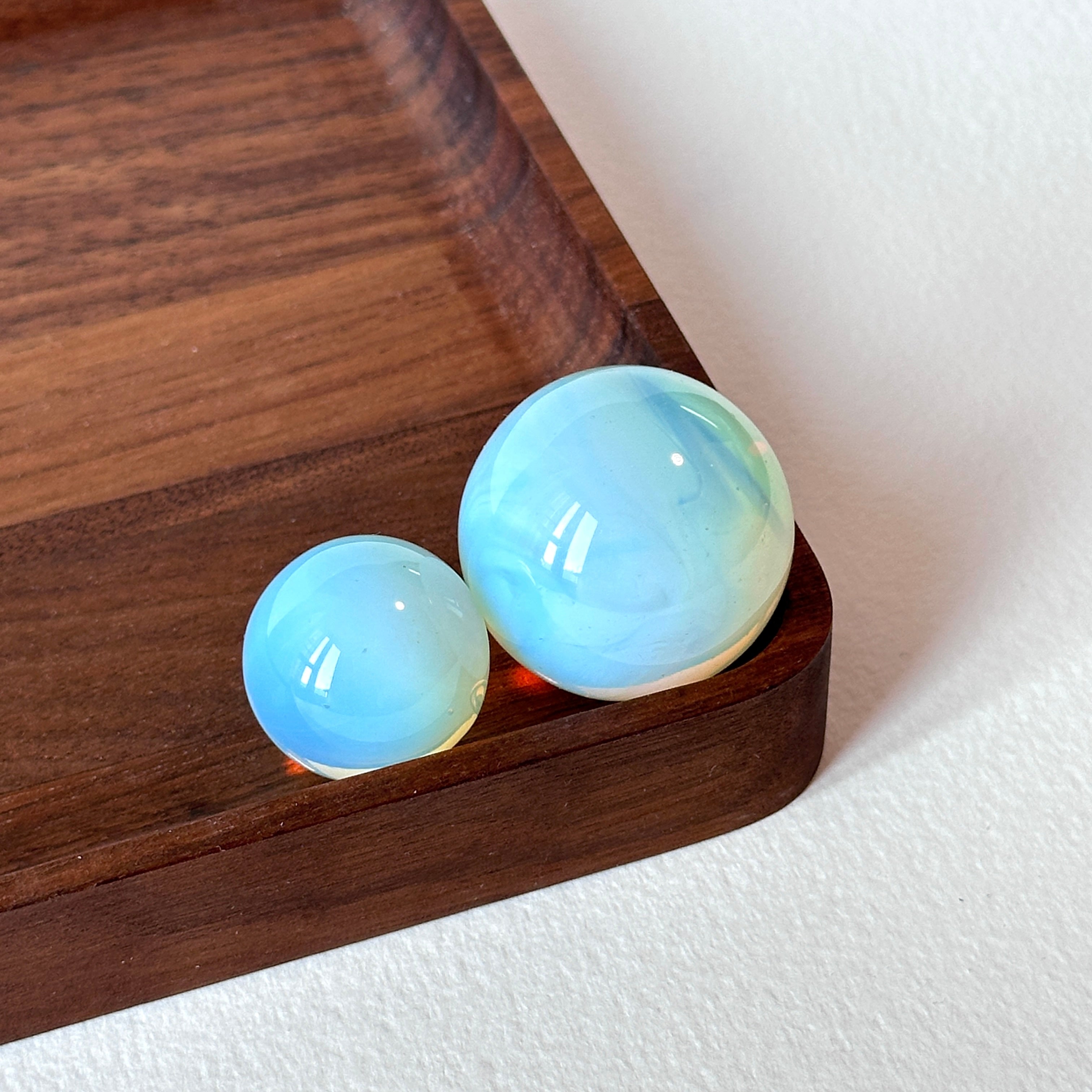 TS49【水晶滾石】蛋白石球