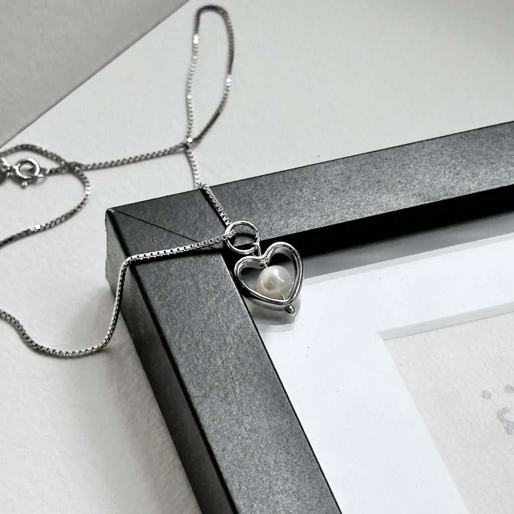 N7 [Simple Silver Jewelry] Hollow Freshwater Pearl Necklace