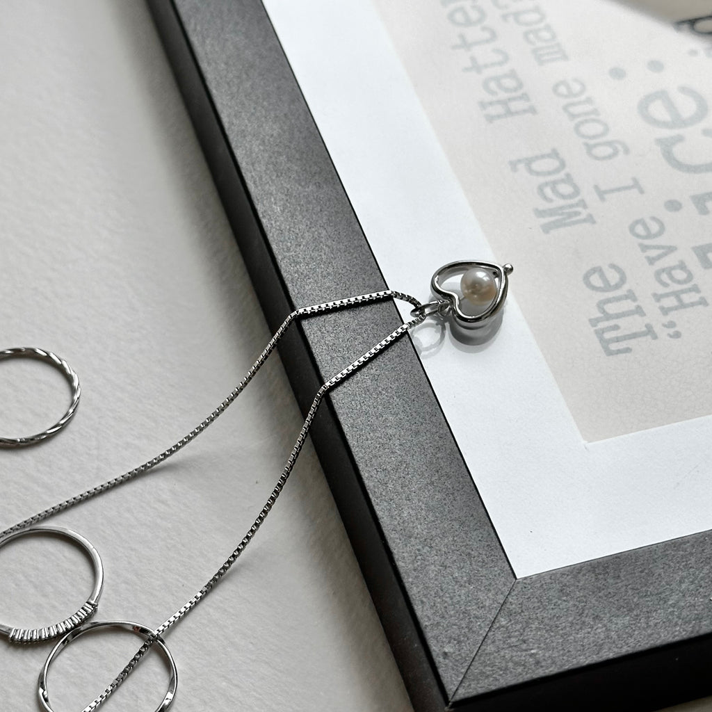 N7 [Simple Silver Jewelry] Hollow Freshwater Pearl Necklace