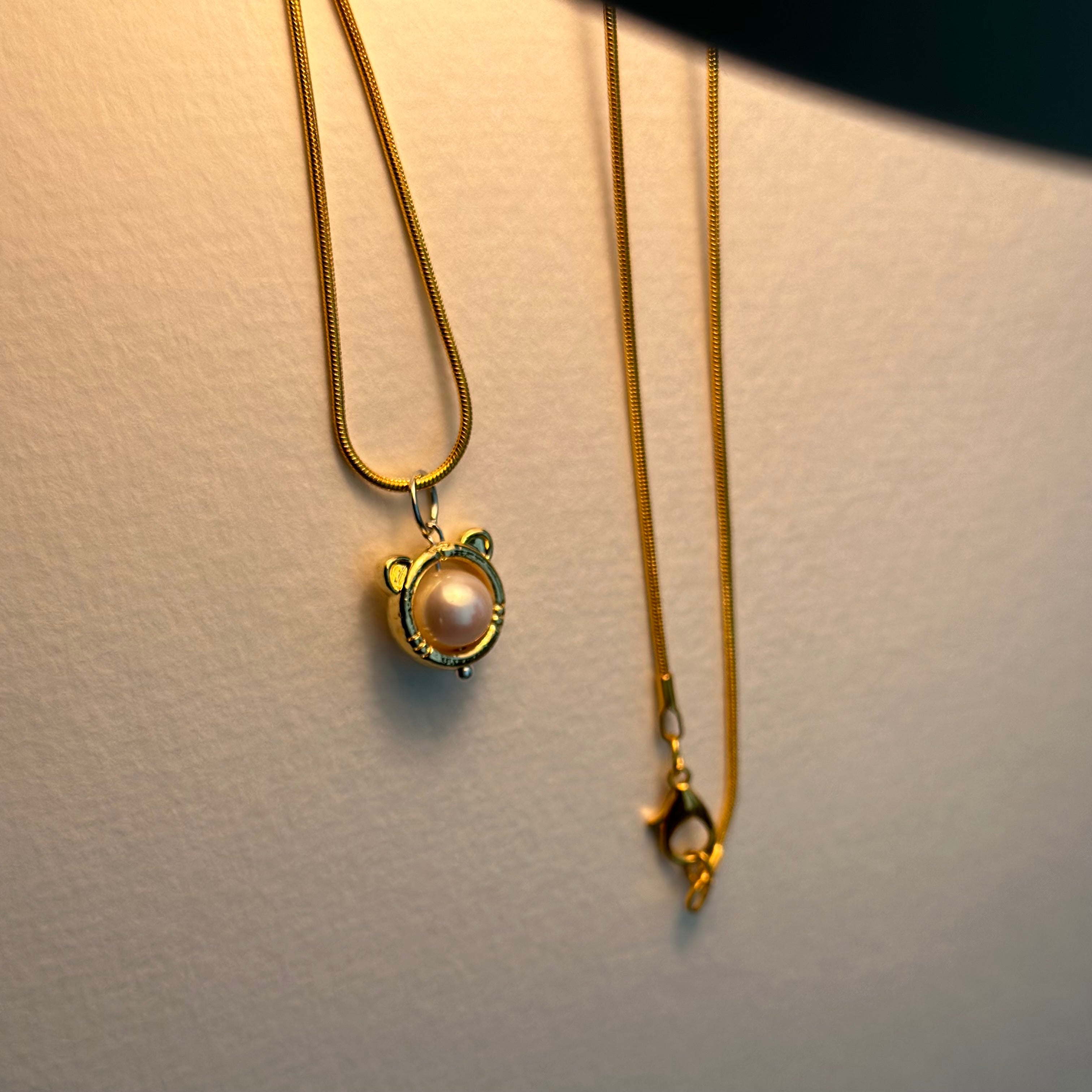 N9【Simple Gold Jewelry】 Cat Ear Freshwater Pearl Necklace