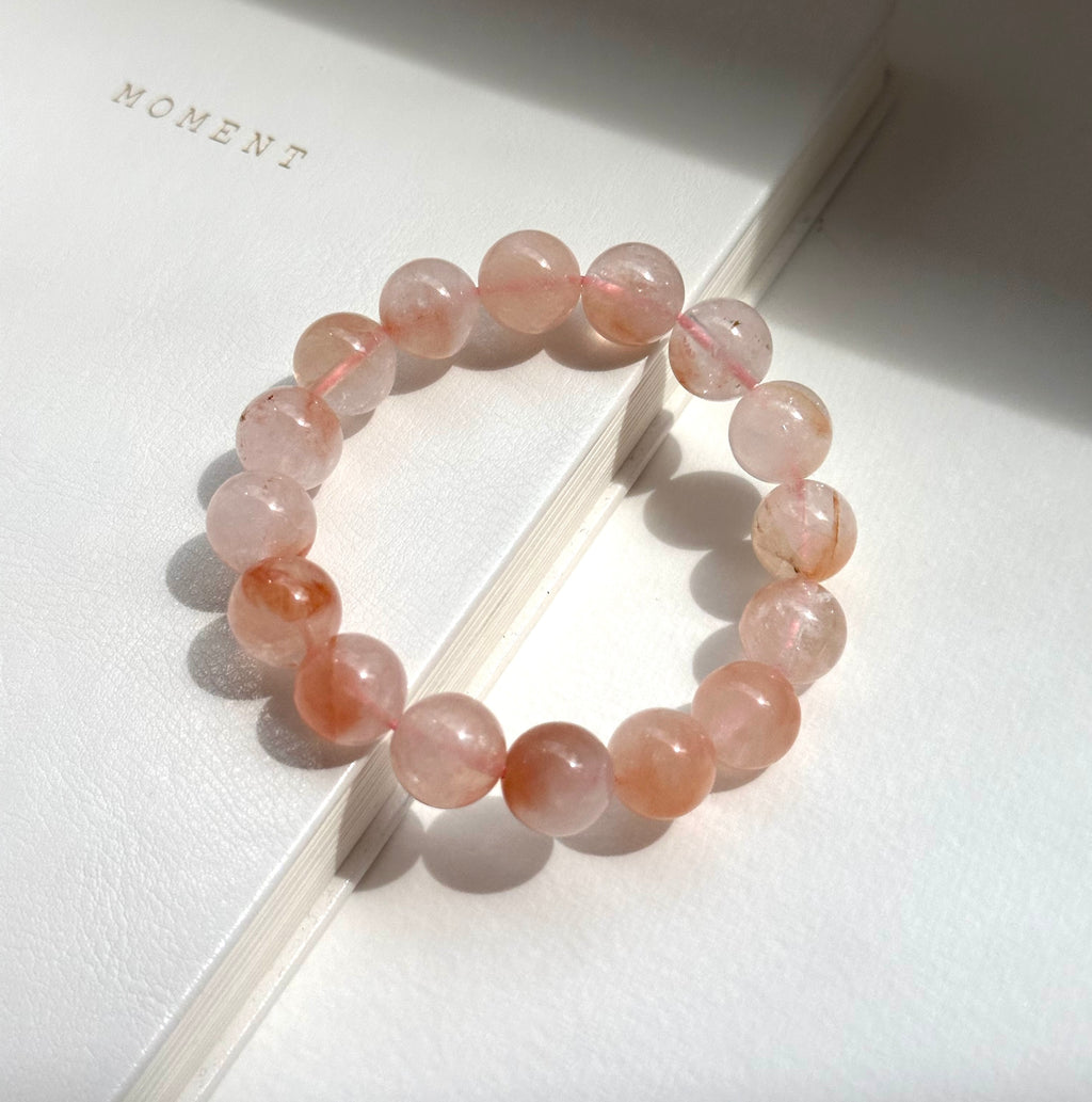 B55 Red Rabbit Hair Pure Bead Bracelet