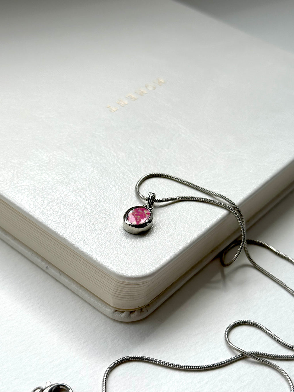 N16 [925 sterling silver necklace] Pink Opal goose egg 925 sterling silver necklace