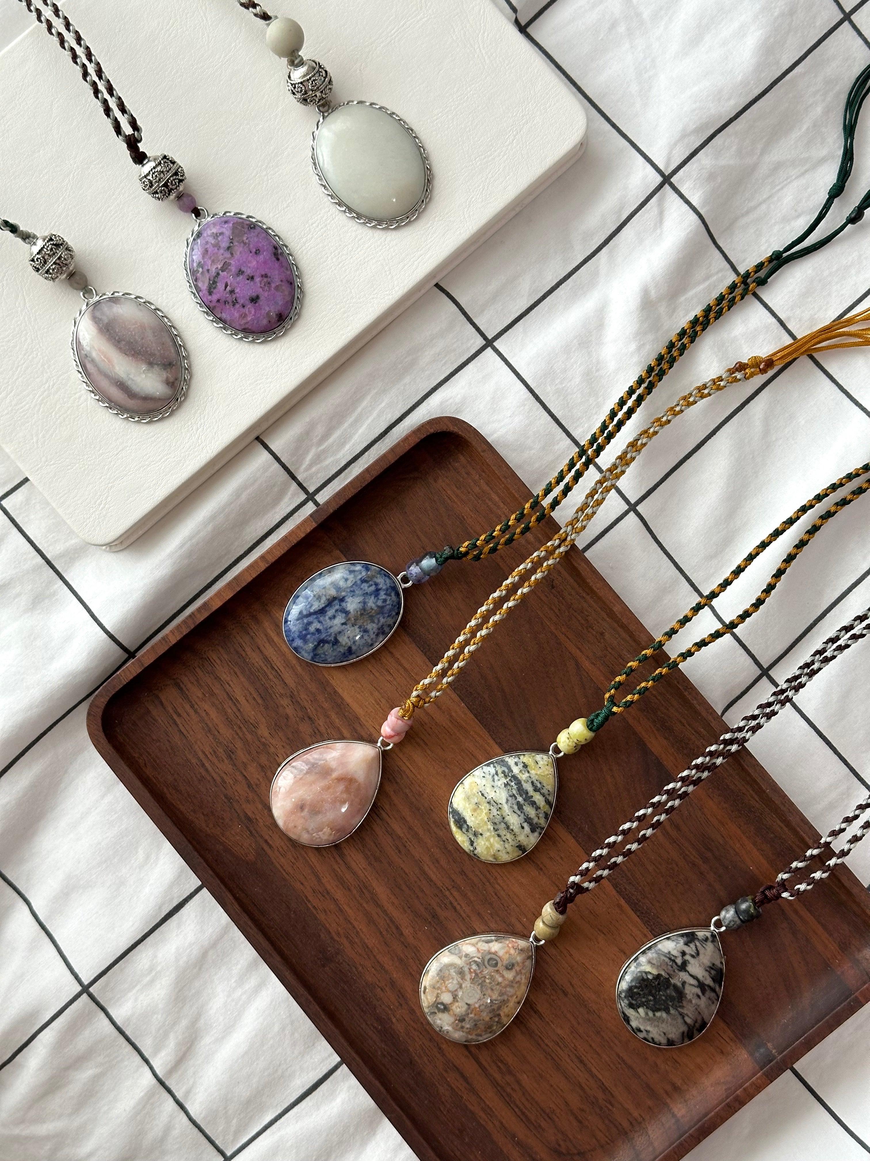 N89 [Protection and Implementation] Hematite Peace Buckle Silver-plated Braided Rope Necklace