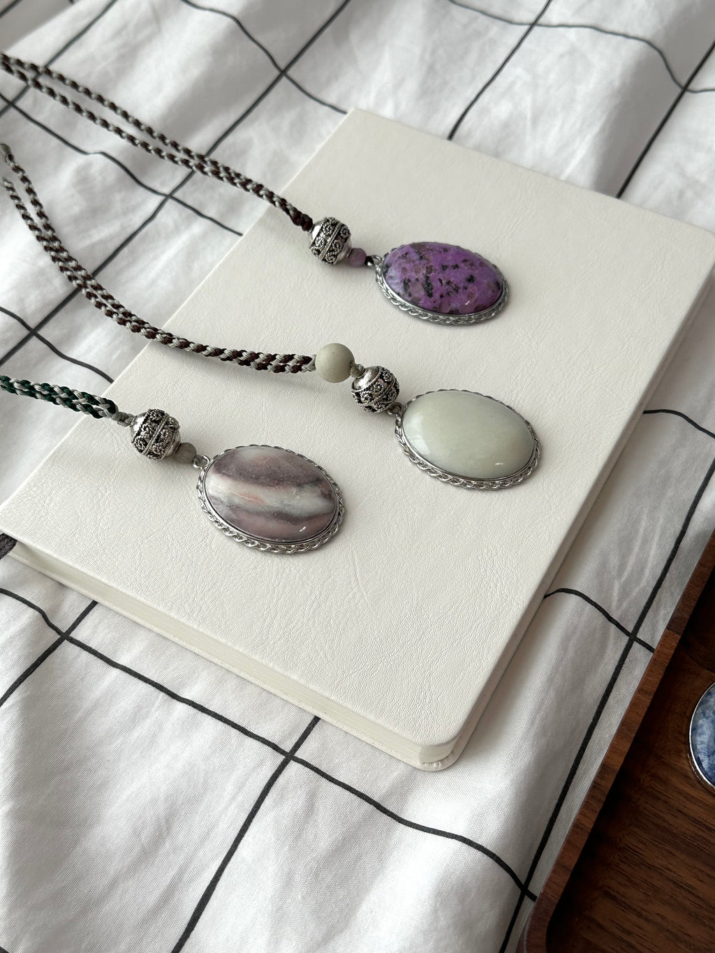 N92【復古】橢圓半寶石壁玉|藏傳風|季節編織繩頸鏈項鏈 男女配飾 生日聖誕禮物