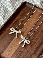 N18 [Bow] Freshwater Pearl Bow Necklace