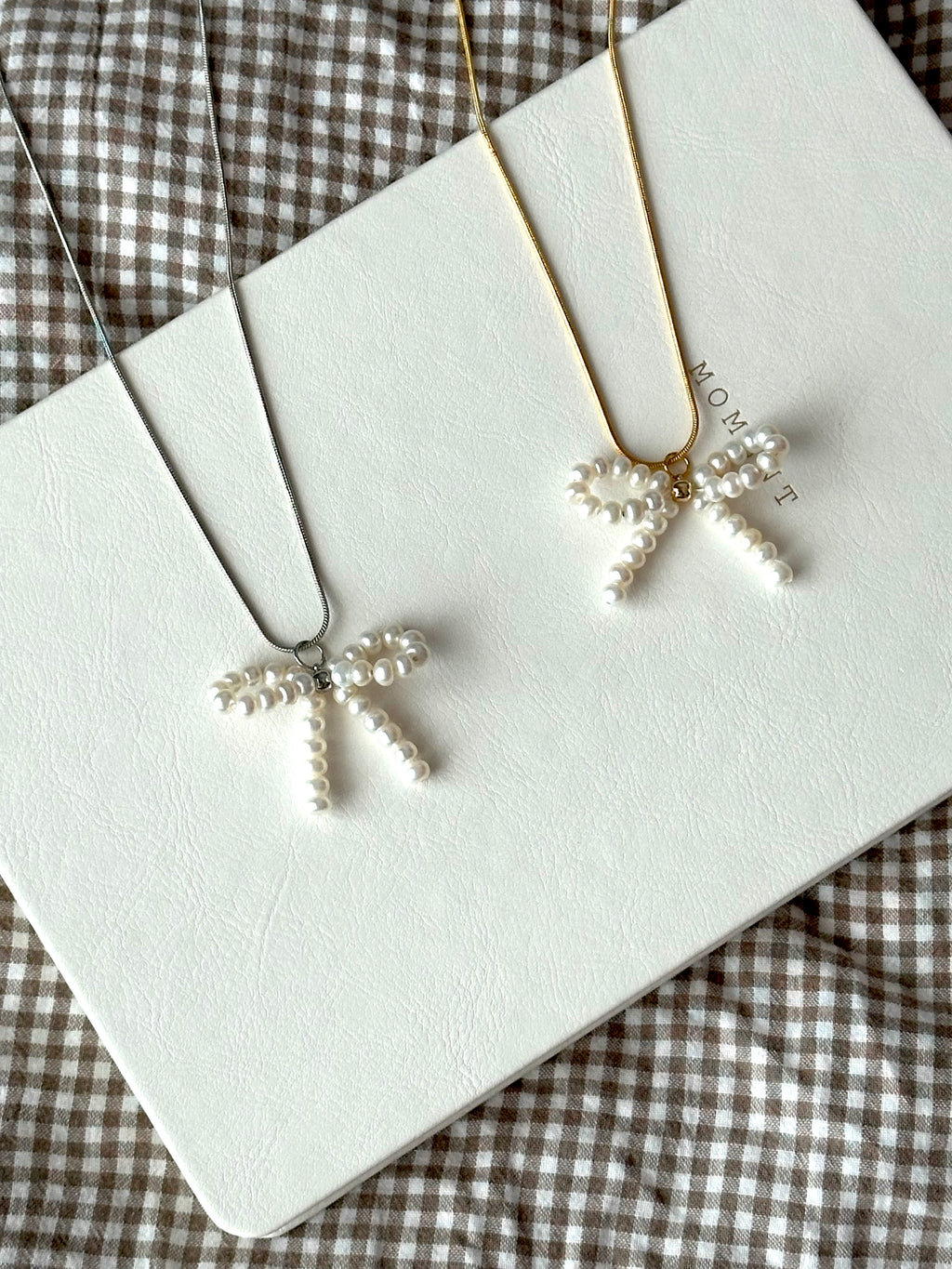 N18 [Bow] Freshwater Pearl Bow Necklace