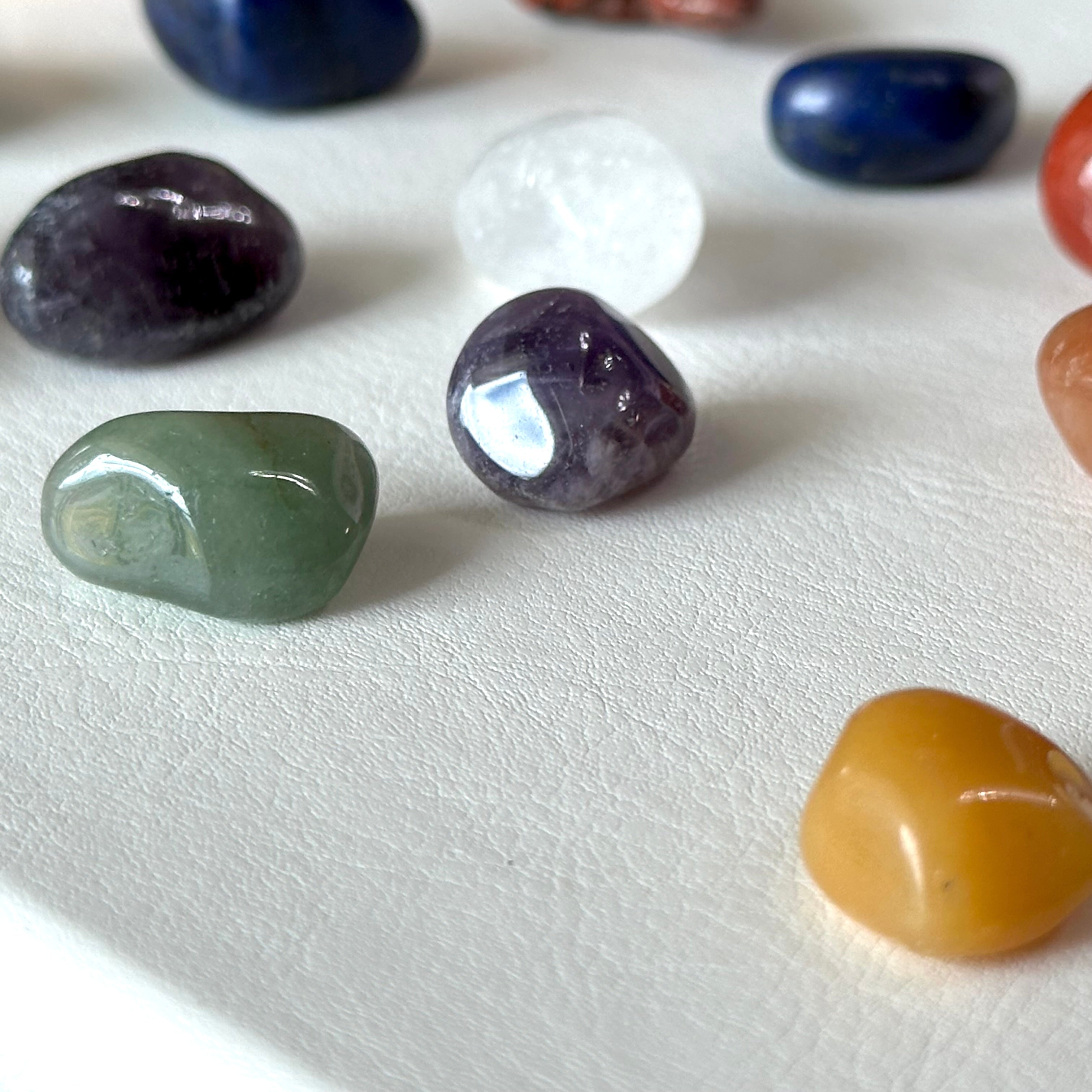 TS5【水晶滾石】七脈輪滾石