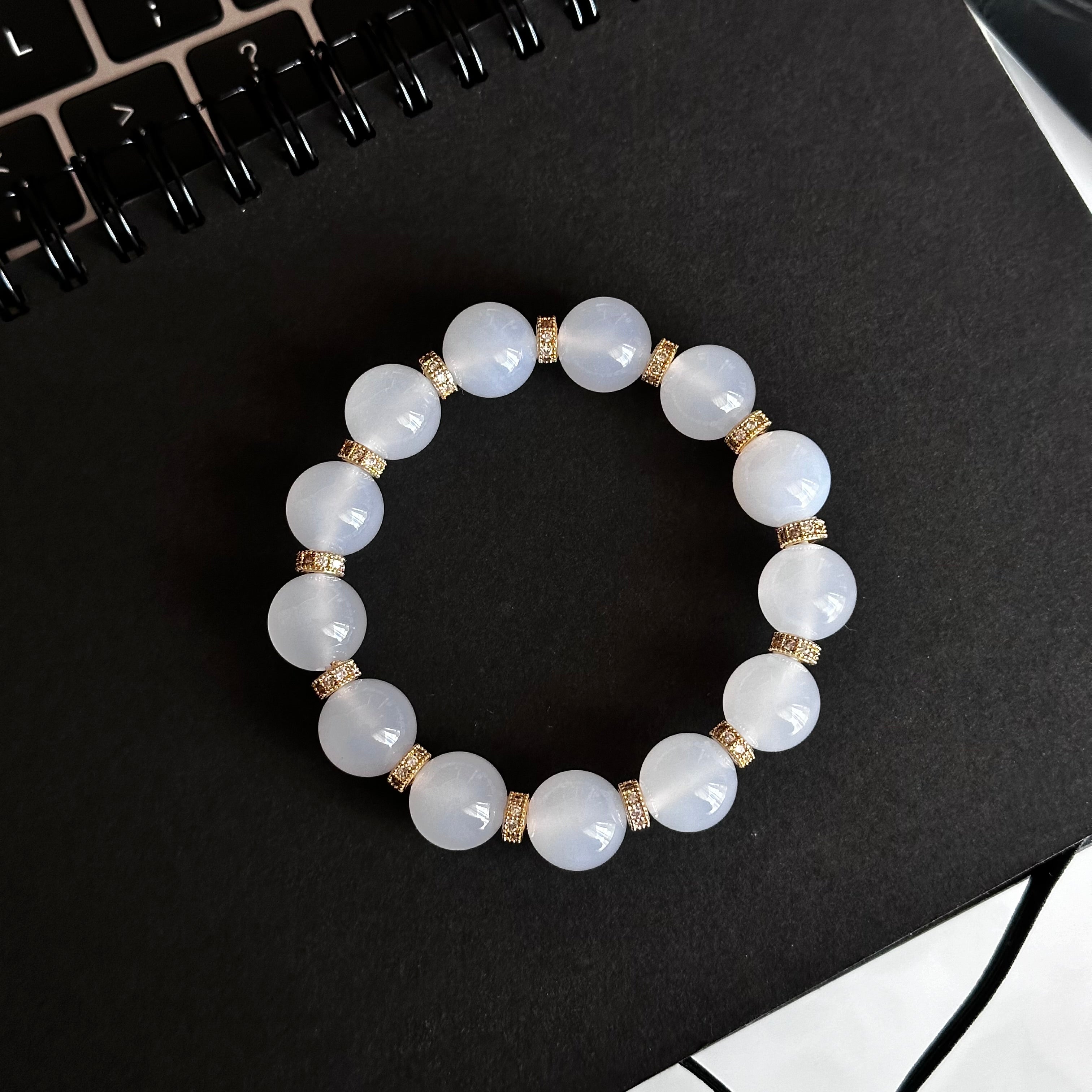 BS117 [Bai Han] White Agate • 18k gold-plated bracelet
