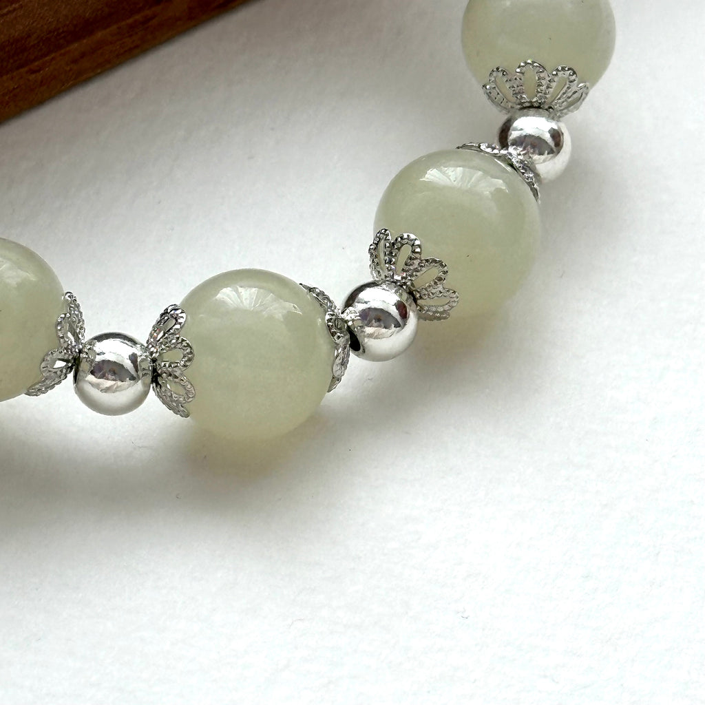 BS124 [Taurus Guardian Stone] Green Stone Flower Silver-plated Bracelet