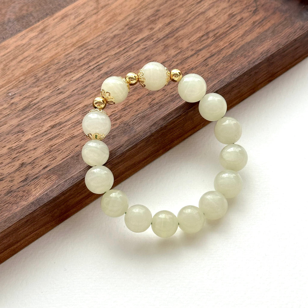 BS133 [Taurus Guardian Stone] Green Stone 18k Simple Gold-plated Flower Bracelet