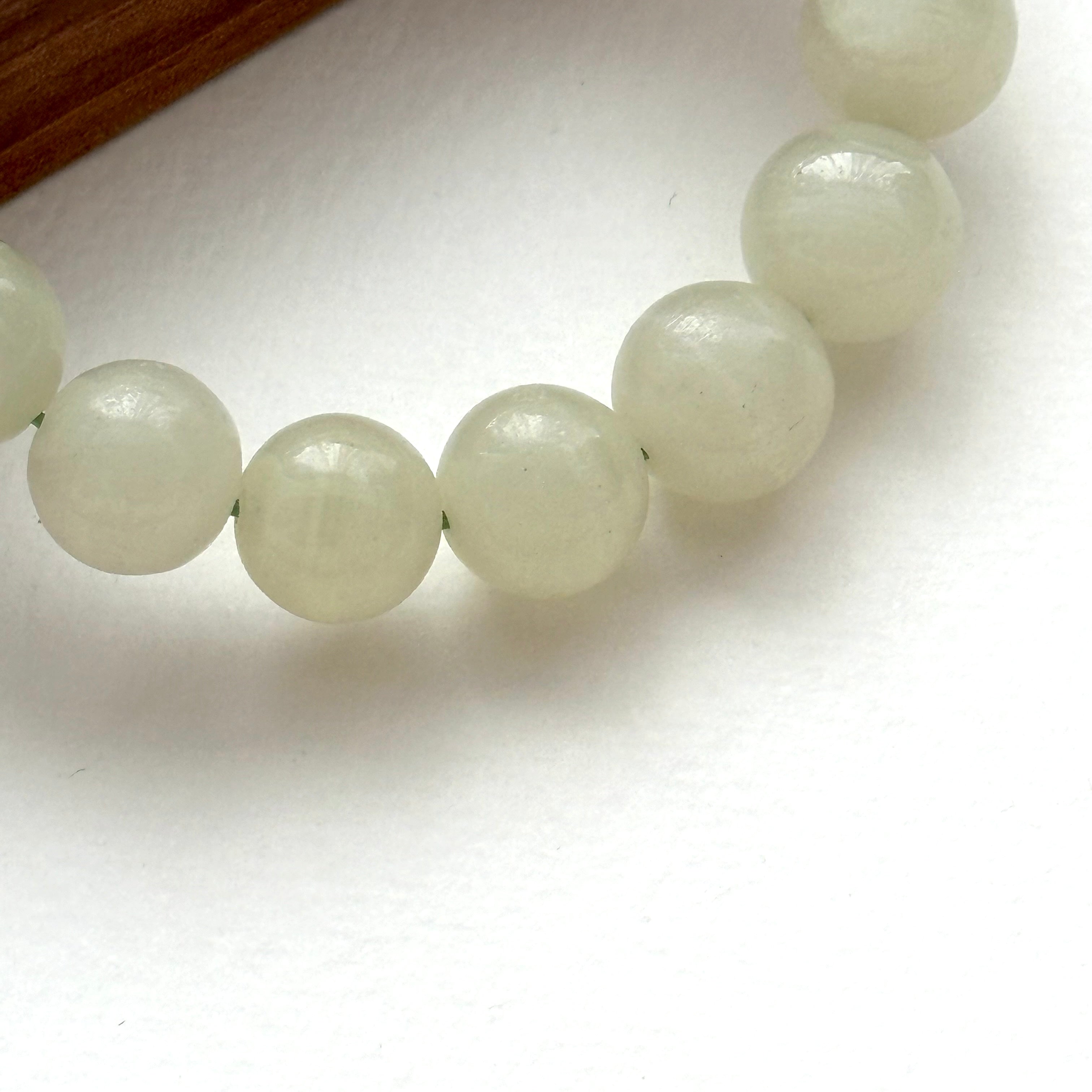 BS133 [Taurus Guardian Stone] Green Stone 18k Simple Gold-plated Flower Bracelet