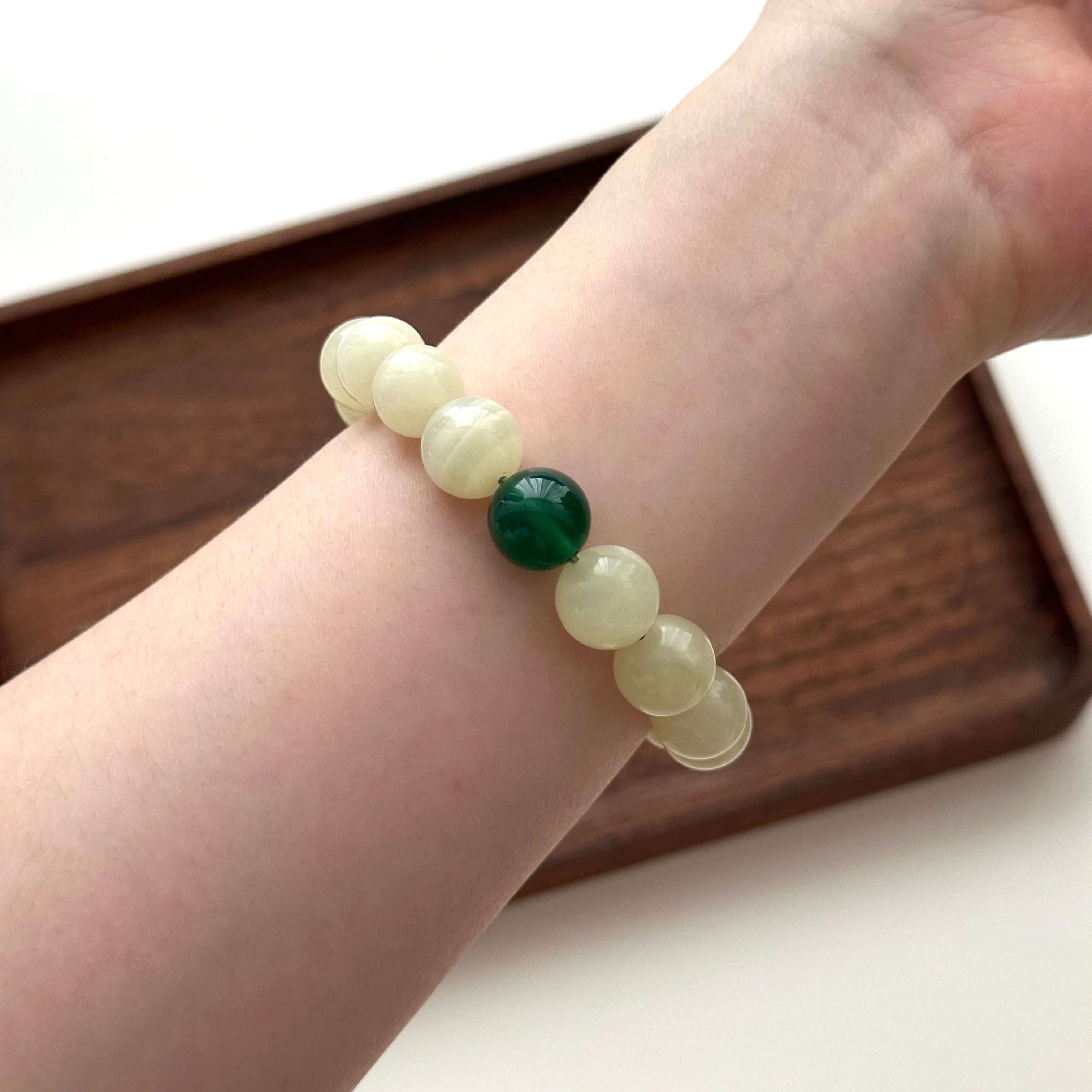 BS130 [Taurus Guardian Stone] Green Vein Stone Green Agate Bracelet