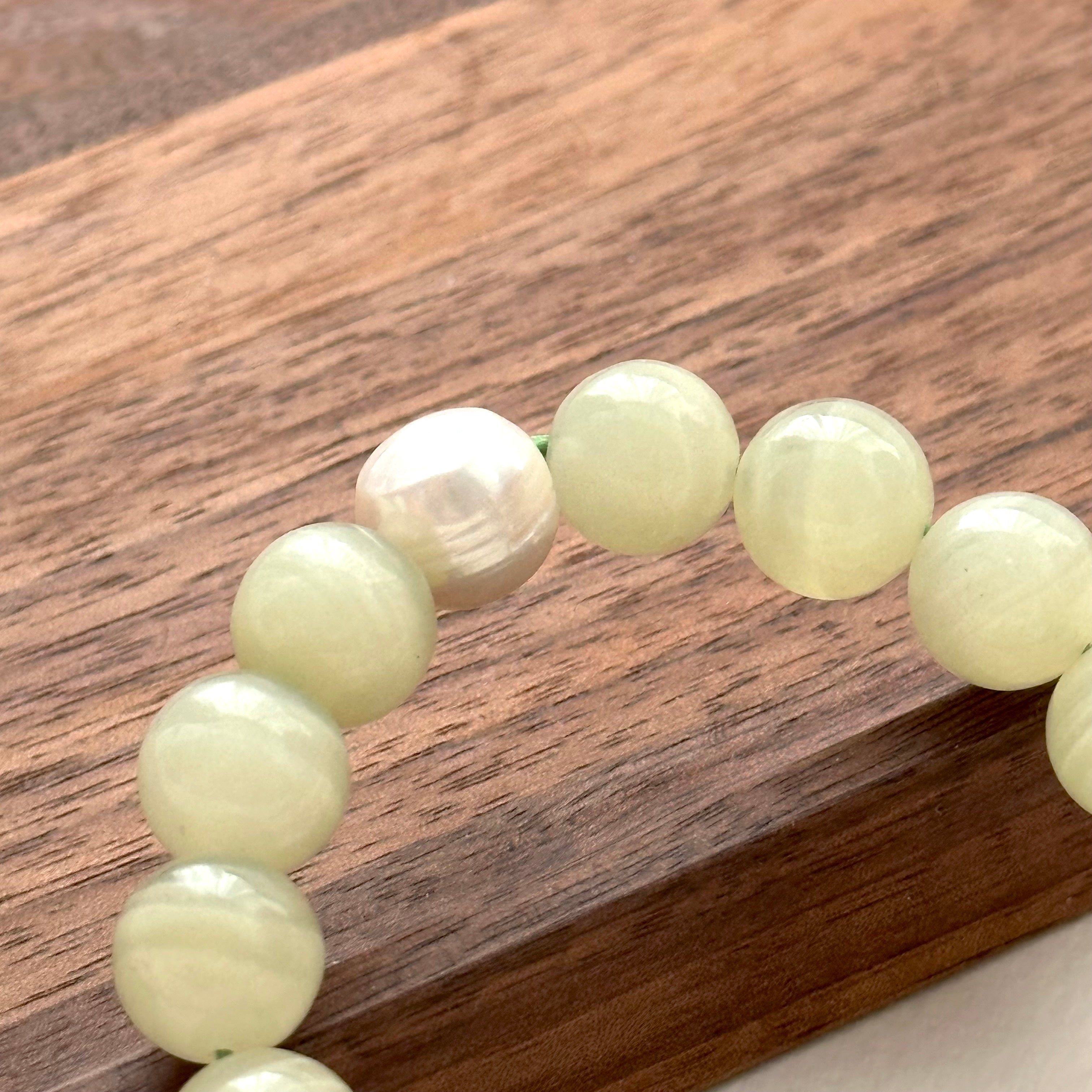 BS129 [Taurus Guardian Stone] Green Stone Freshwater Pearl Bracelet