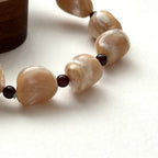 BS136 [Drifting Memories] Shell Garnet Bracelet