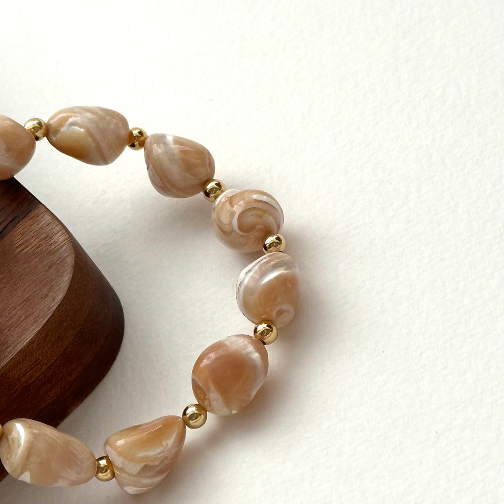 BS138 [Drifting Memories] Shell Simple Gold-plated Bracelet