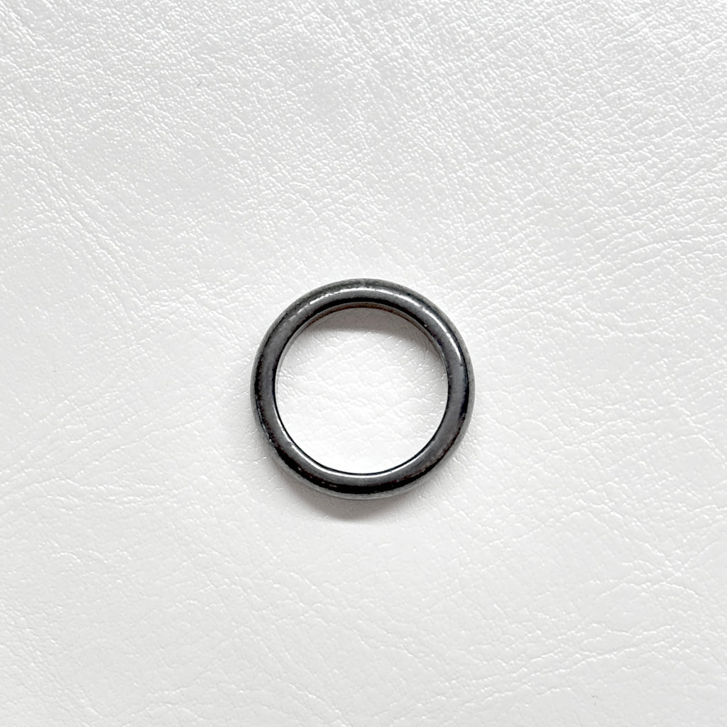 R26 鐵石介指戒指 (可配925銀頸鏈項鏈）