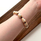 BS136 [Drifting Memories] Shell Garnet Bracelet
