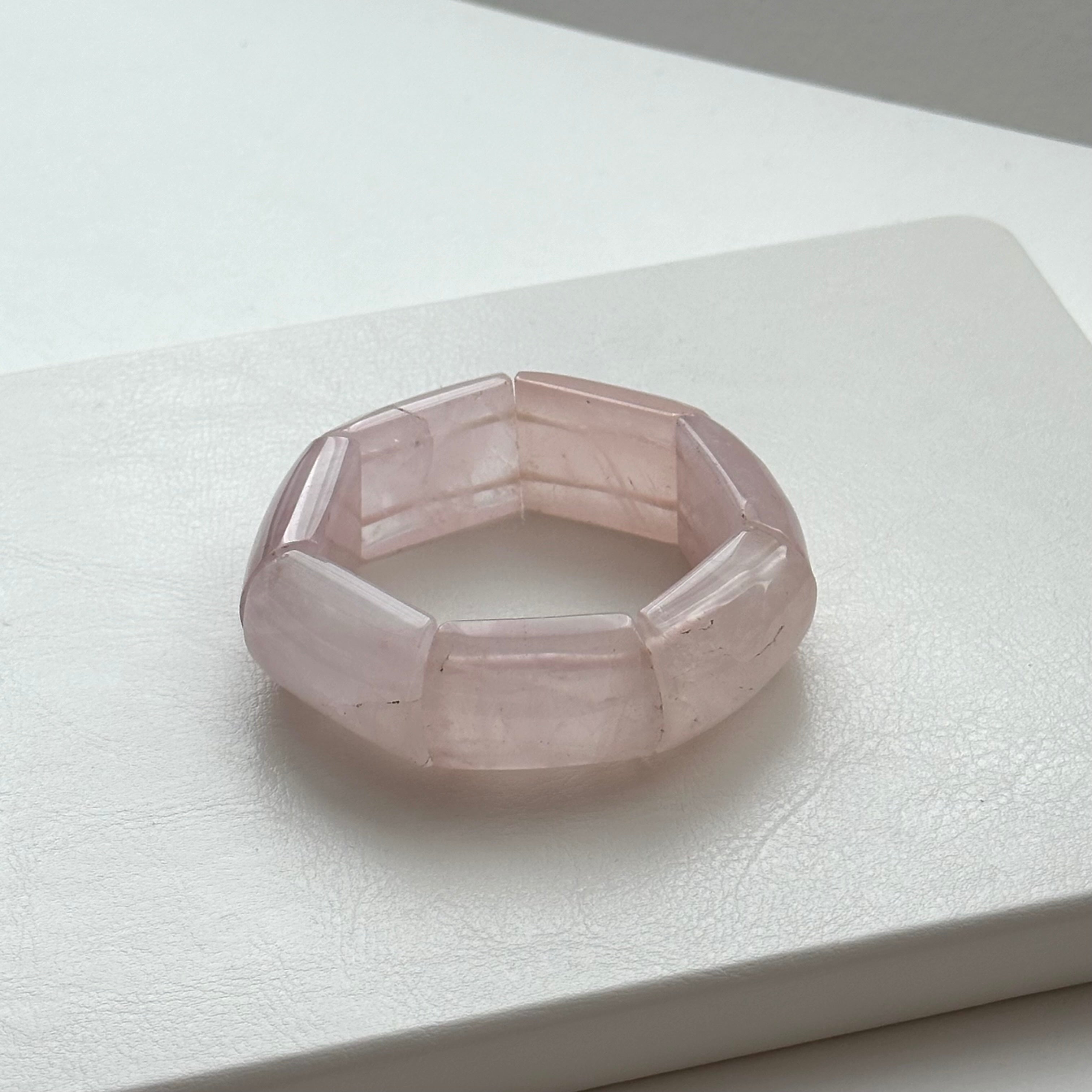 【微瑕疵福利品｜一圖一物】 【天秤天蠍座|10月】粉晶厚手排