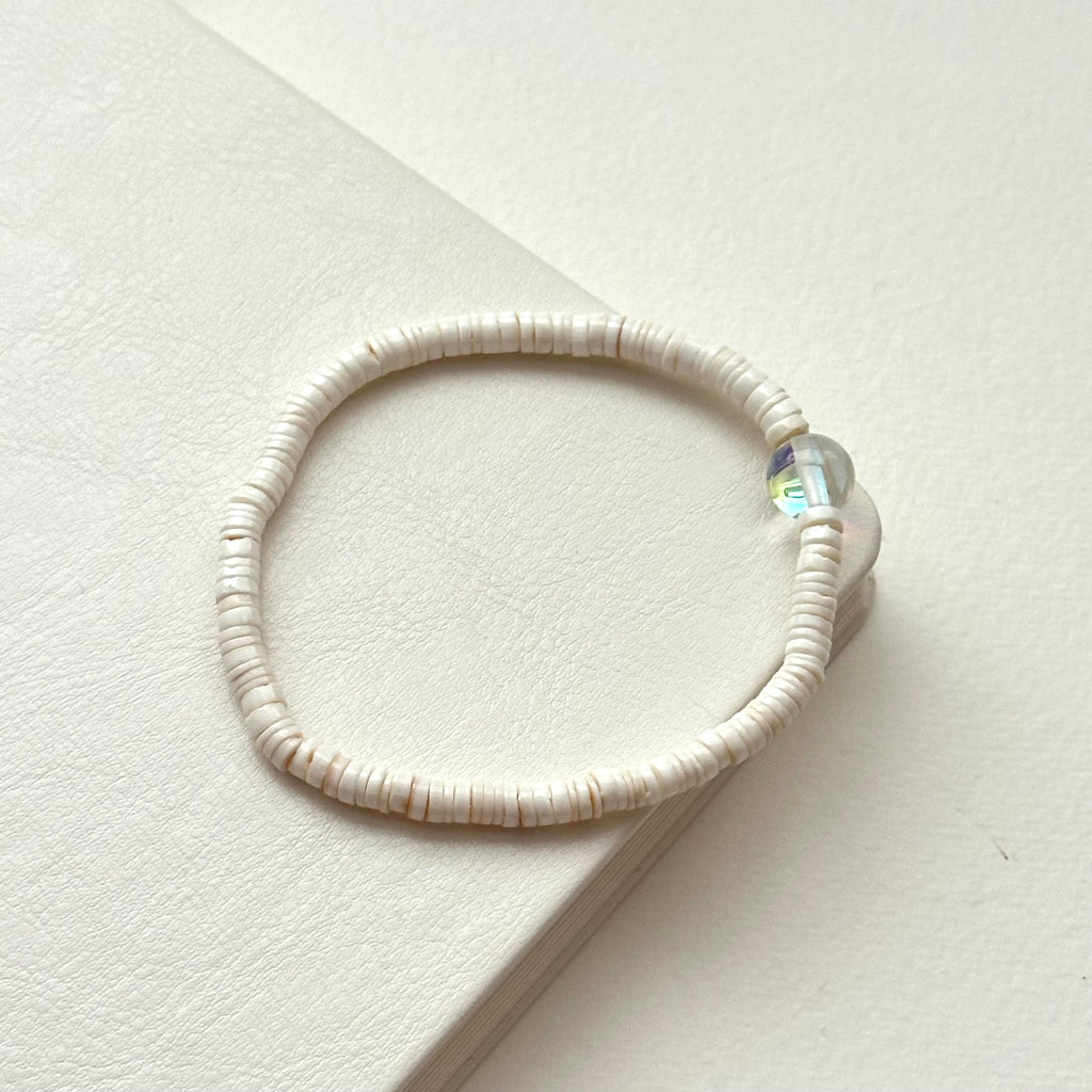 BS147 【White Lover】 Shell White Moonlight Glass Bracelet