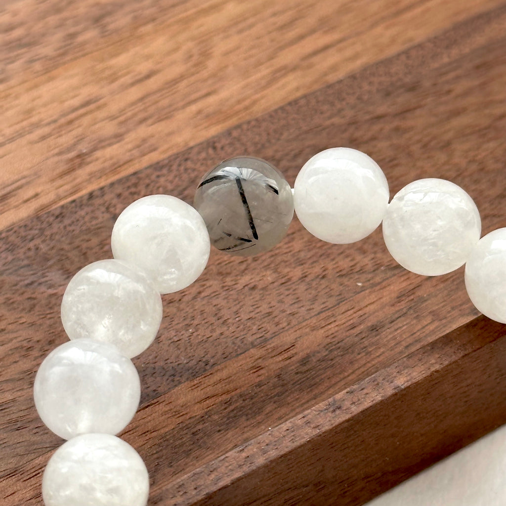 BS160 [Black and White Magnetic Field Guardian Stone] White Stone Black Rutilated Quartz Bracelet