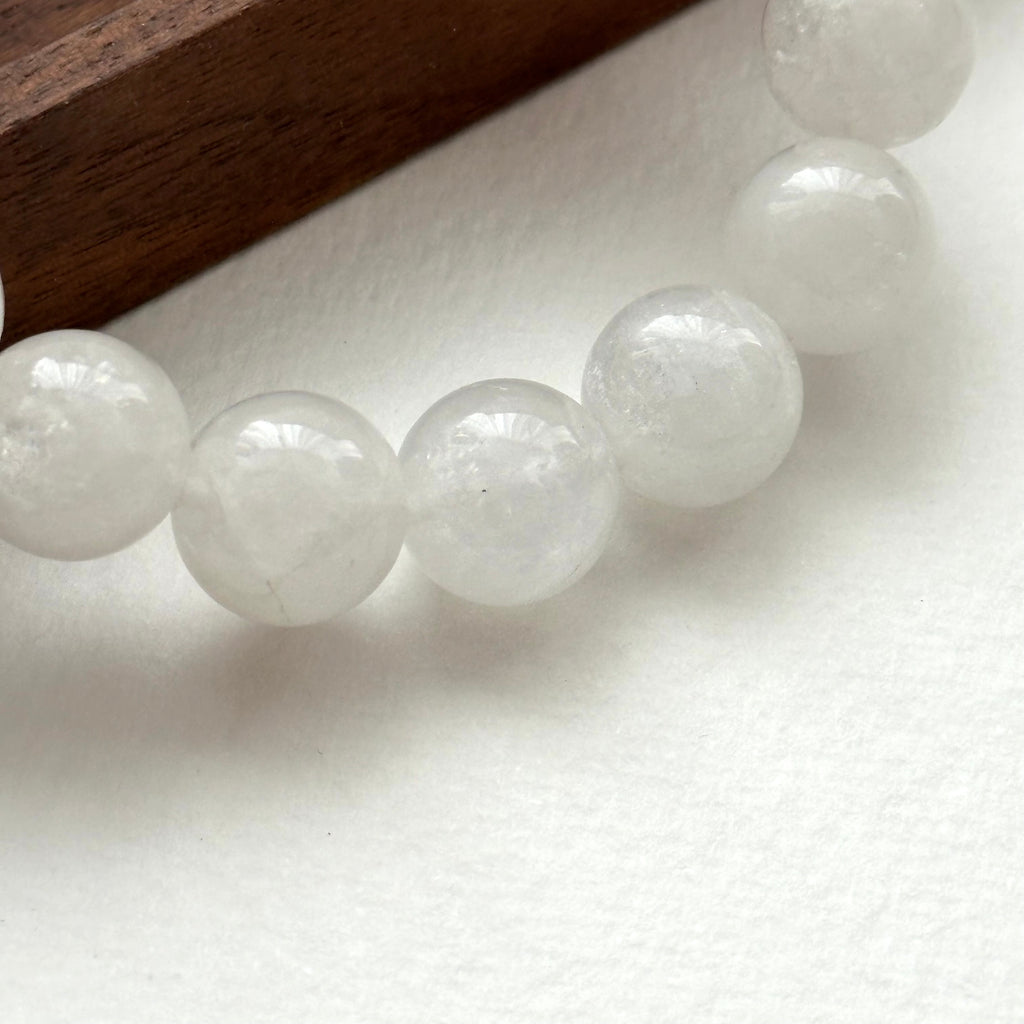 BS160 [Black and White Magnetic Field Guardian Stone] White Stone Black Rutilated Quartz Bracelet