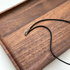 N24 [Happy Shell] Shell Pentagon Silver-plated Necklace