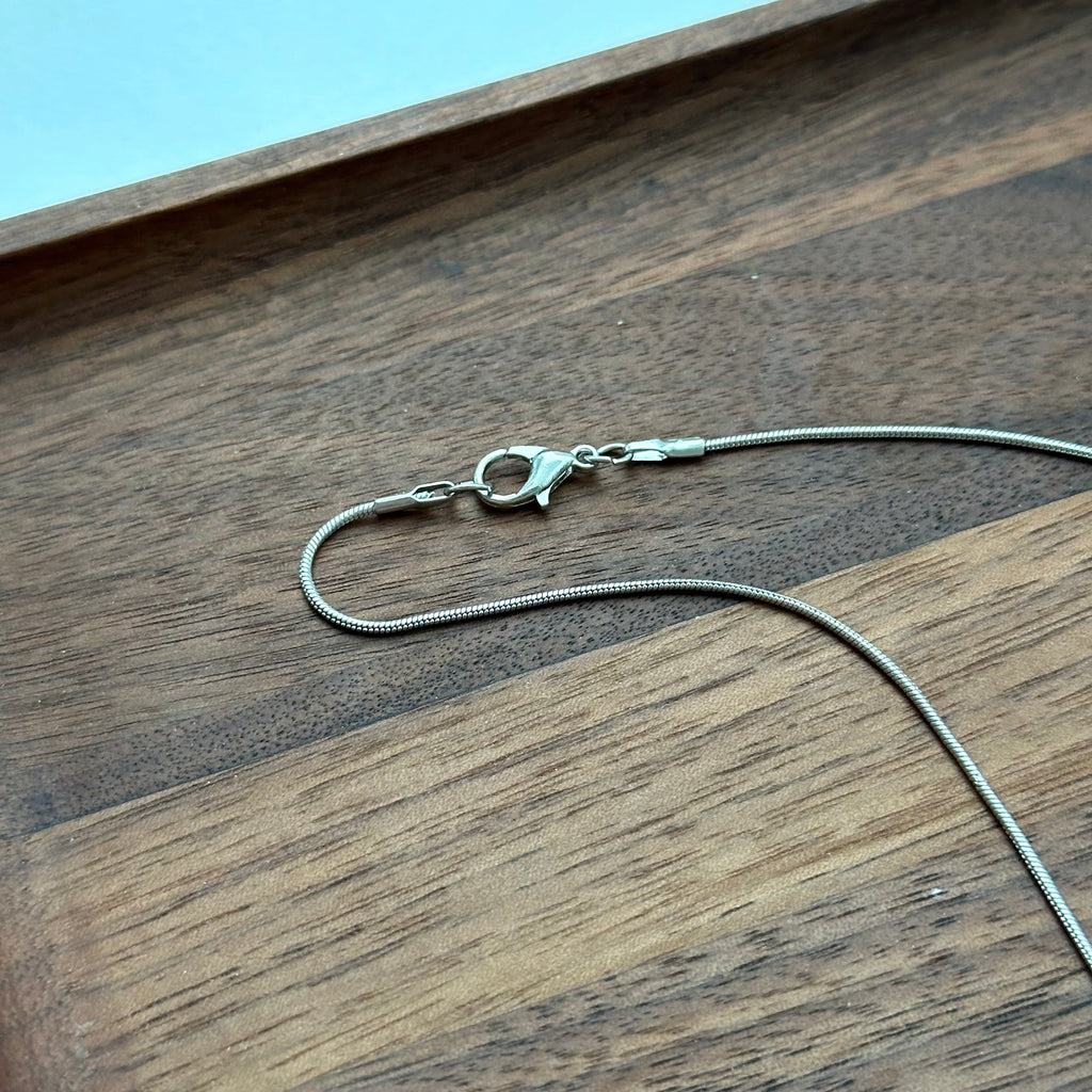 N26 [Gemini-Cancer | June] Fluorite Freshwater Pearl Heart-Shaped Necklace