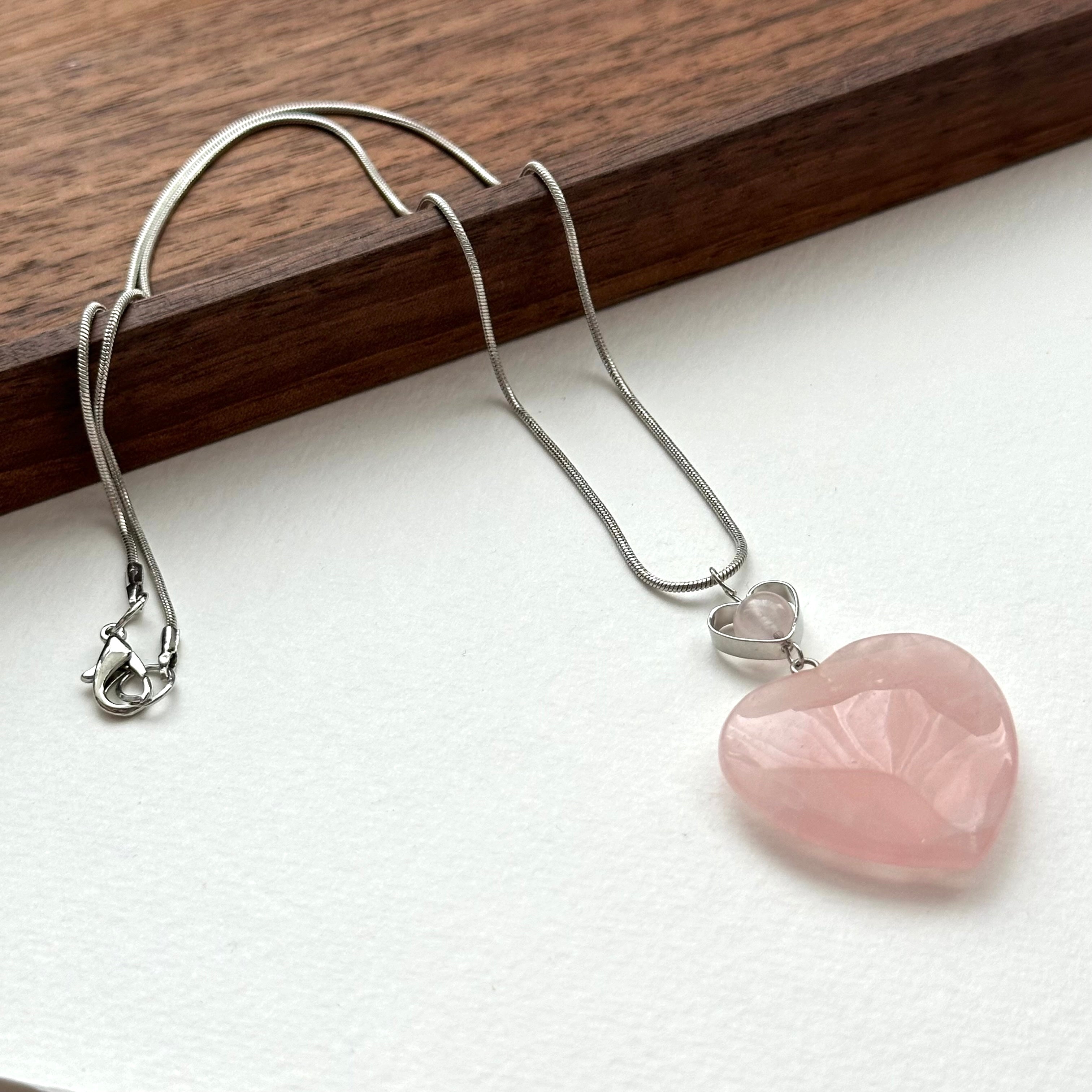 N27 [Cancer Leo | July] Rose Quartz Heart-Shaped Necklace