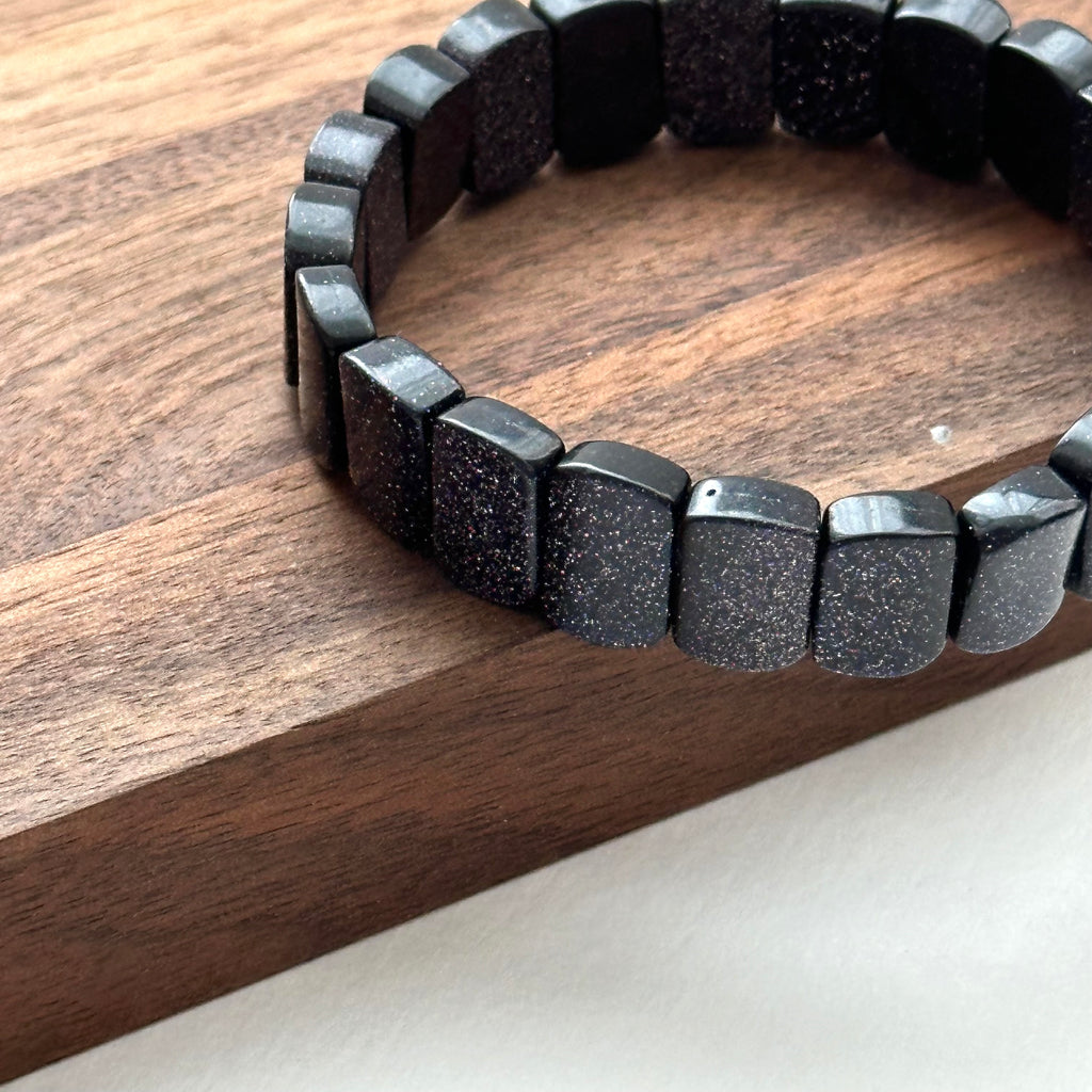 BS161【射手摩羯座|12月】藍砂石淡水珍珠心吊墜輕手排