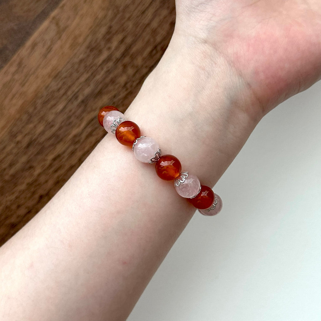 BS164 [Cancer, Leo, Libra, Scorpio | July-October] Red agate rose quartz flower silver-plated bracelet