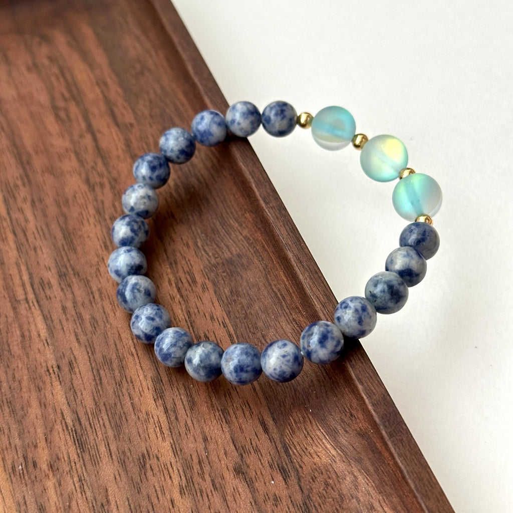 BS168 [Clarify Yourself] Blue Stone Blue Glass Simple Gold-plated Bracelet