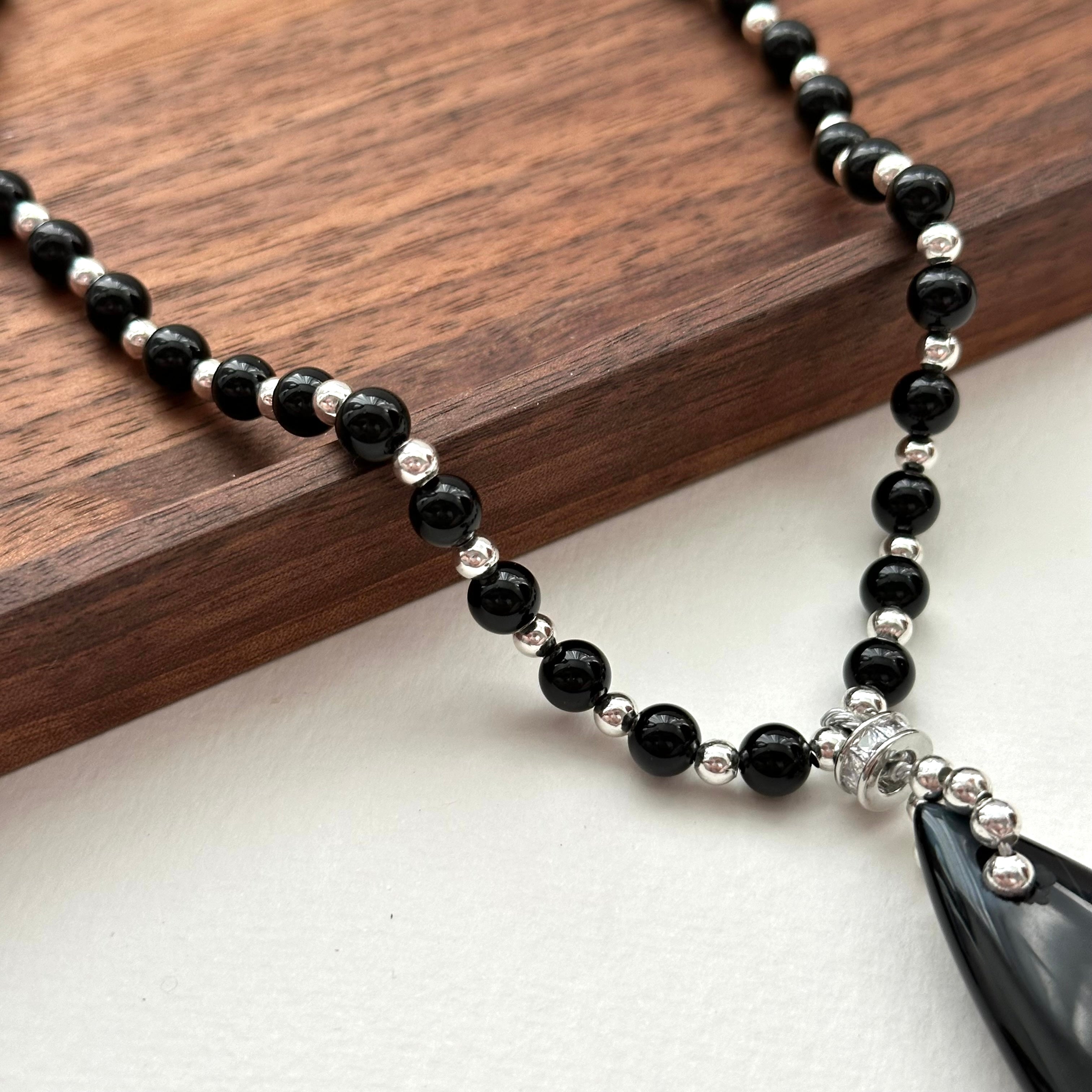 N33【獅子處女座|8月】黑瑪瑙水滴古典鍍銀頸鏈項鏈