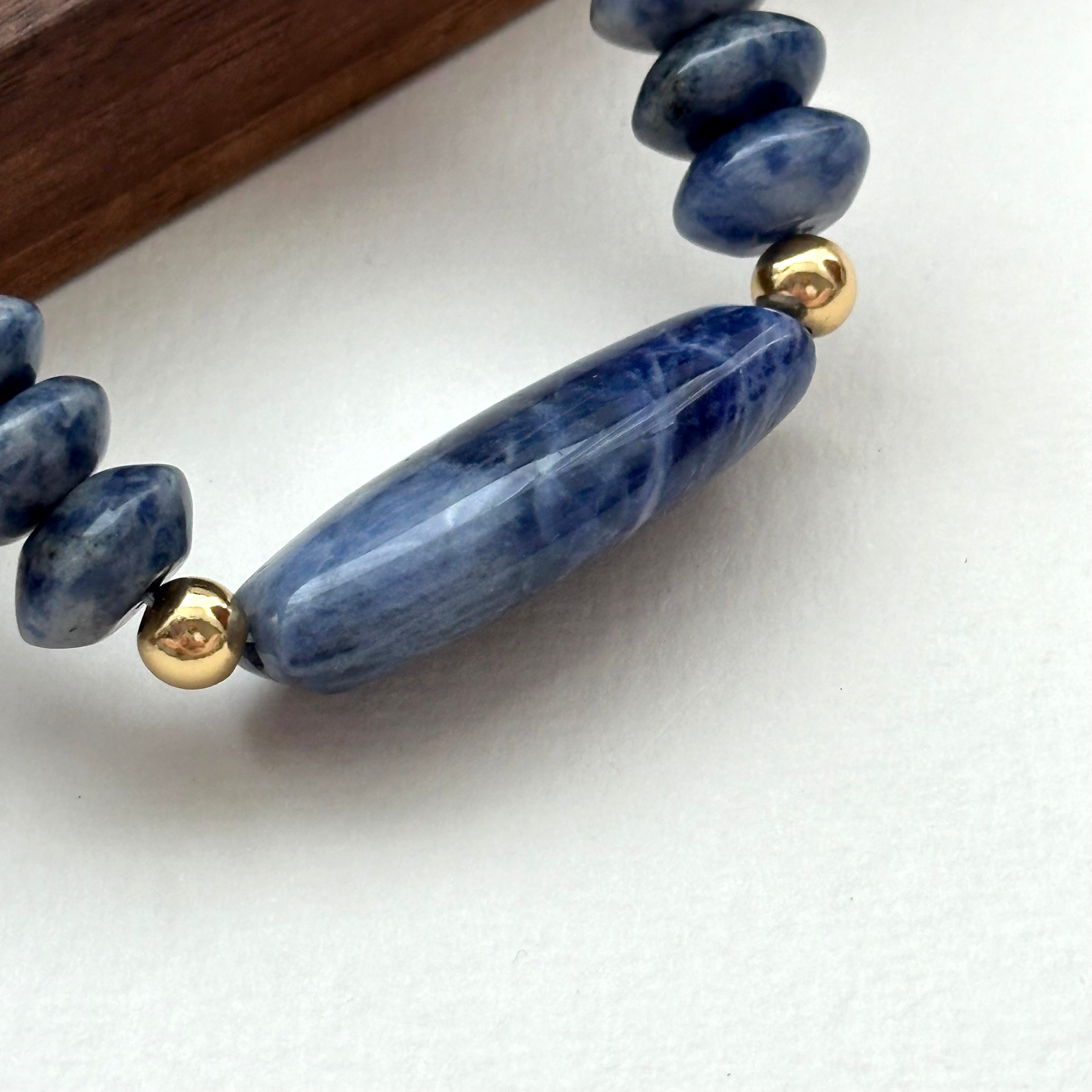 BS171 [Clarify Yourself] Blue Stone Butterfly Bead Simple Gold-plated Bracelet